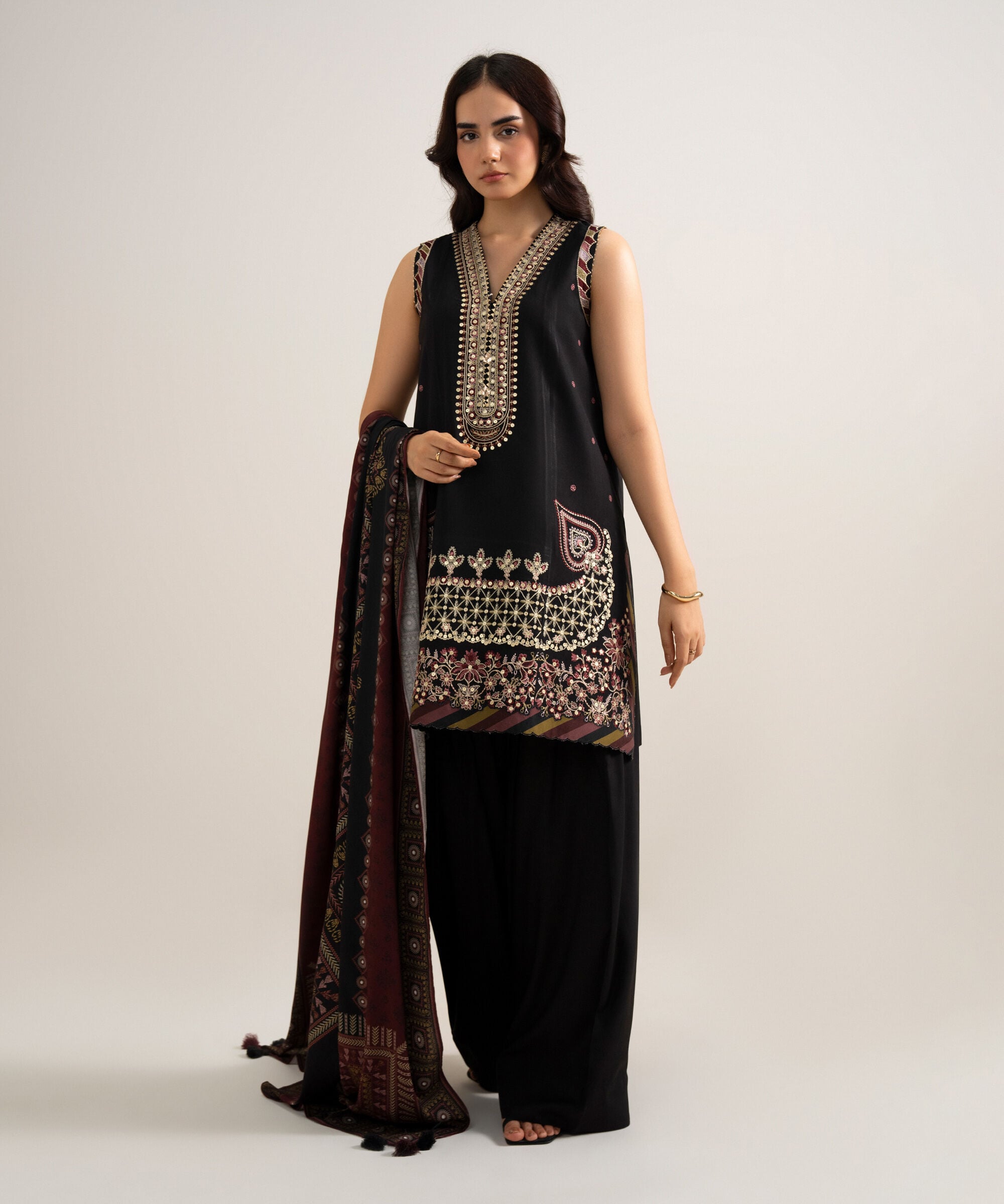 Retail Price: 6590/-PKR