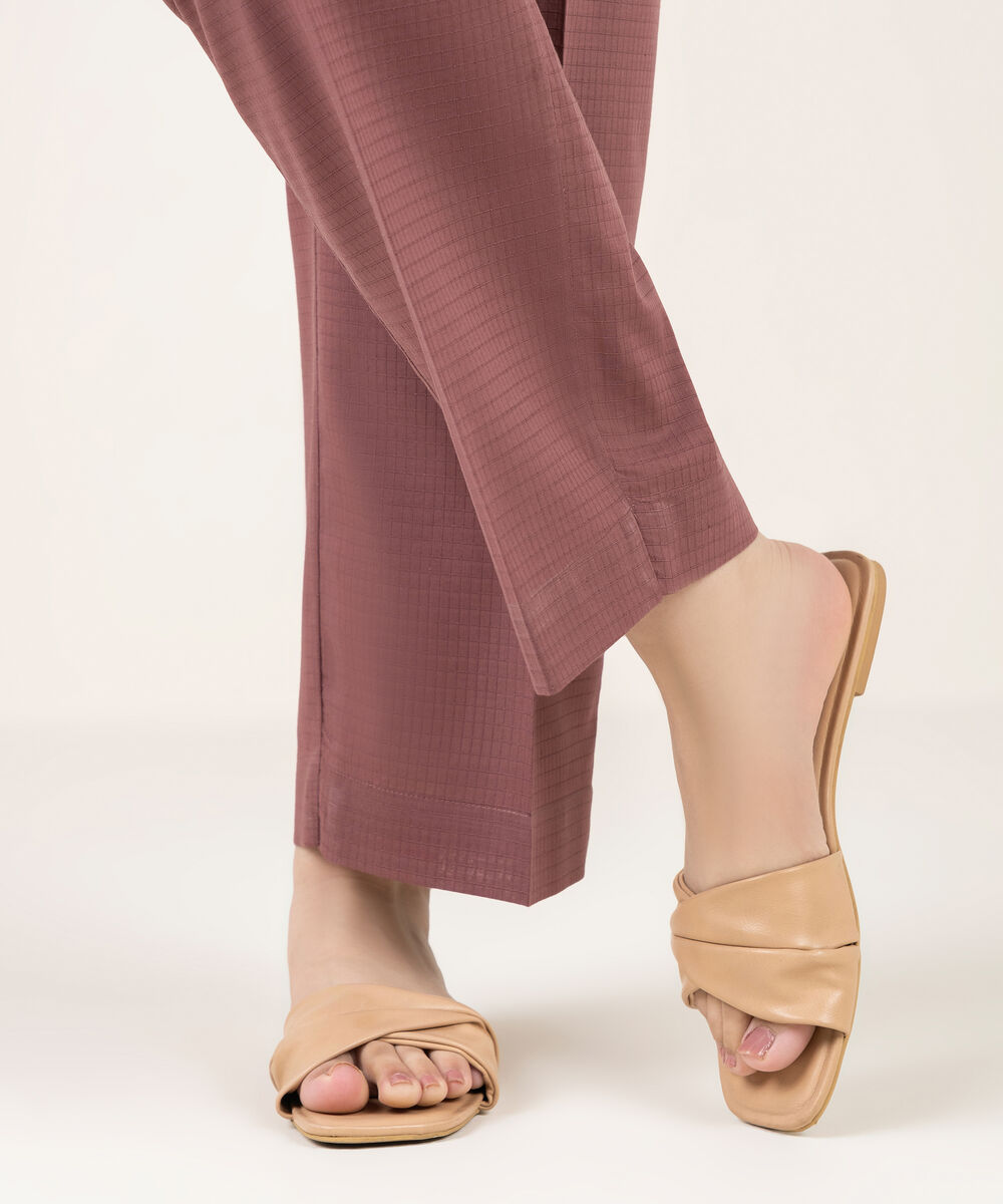 Women's RTW Dobby Solid Mauve Straight Pants