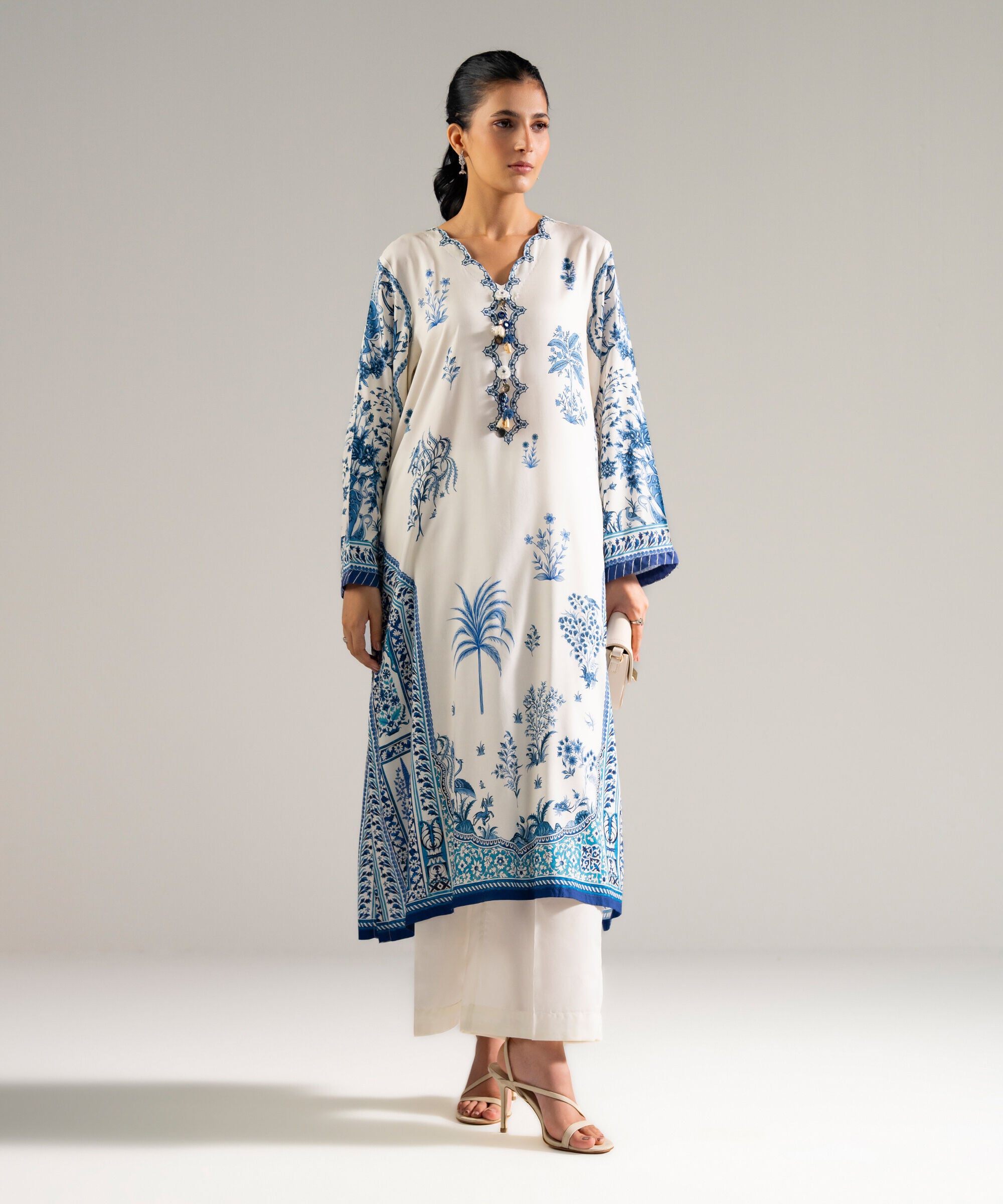 Retail Price: 5990/-PKR