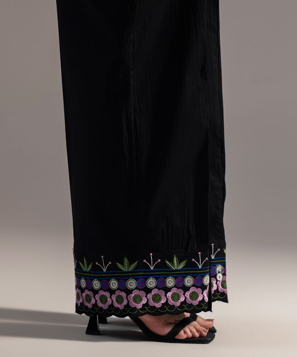 Women's RTW Seersucker Embroidered Black Culottes