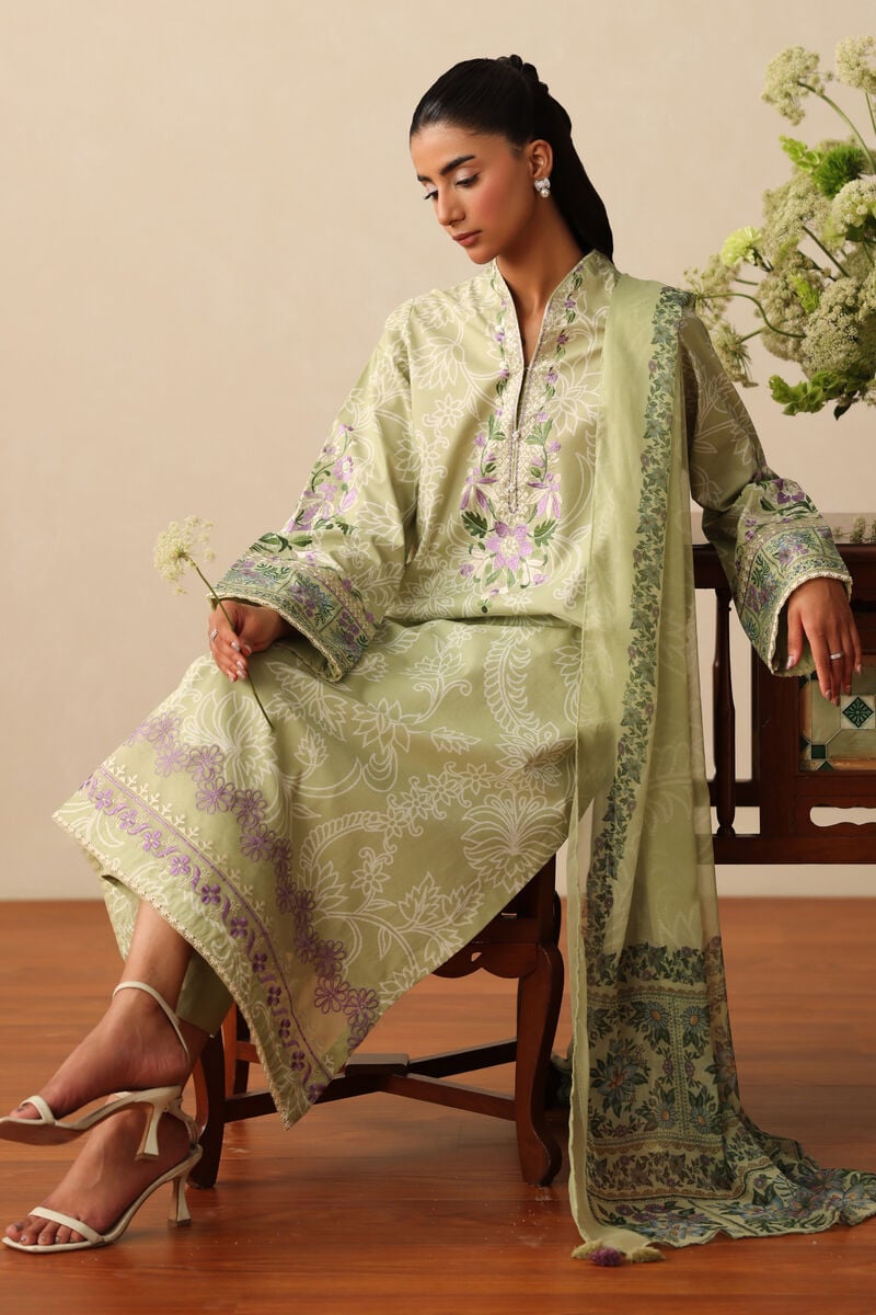 3 Piece - Embroidered Lawn Suit