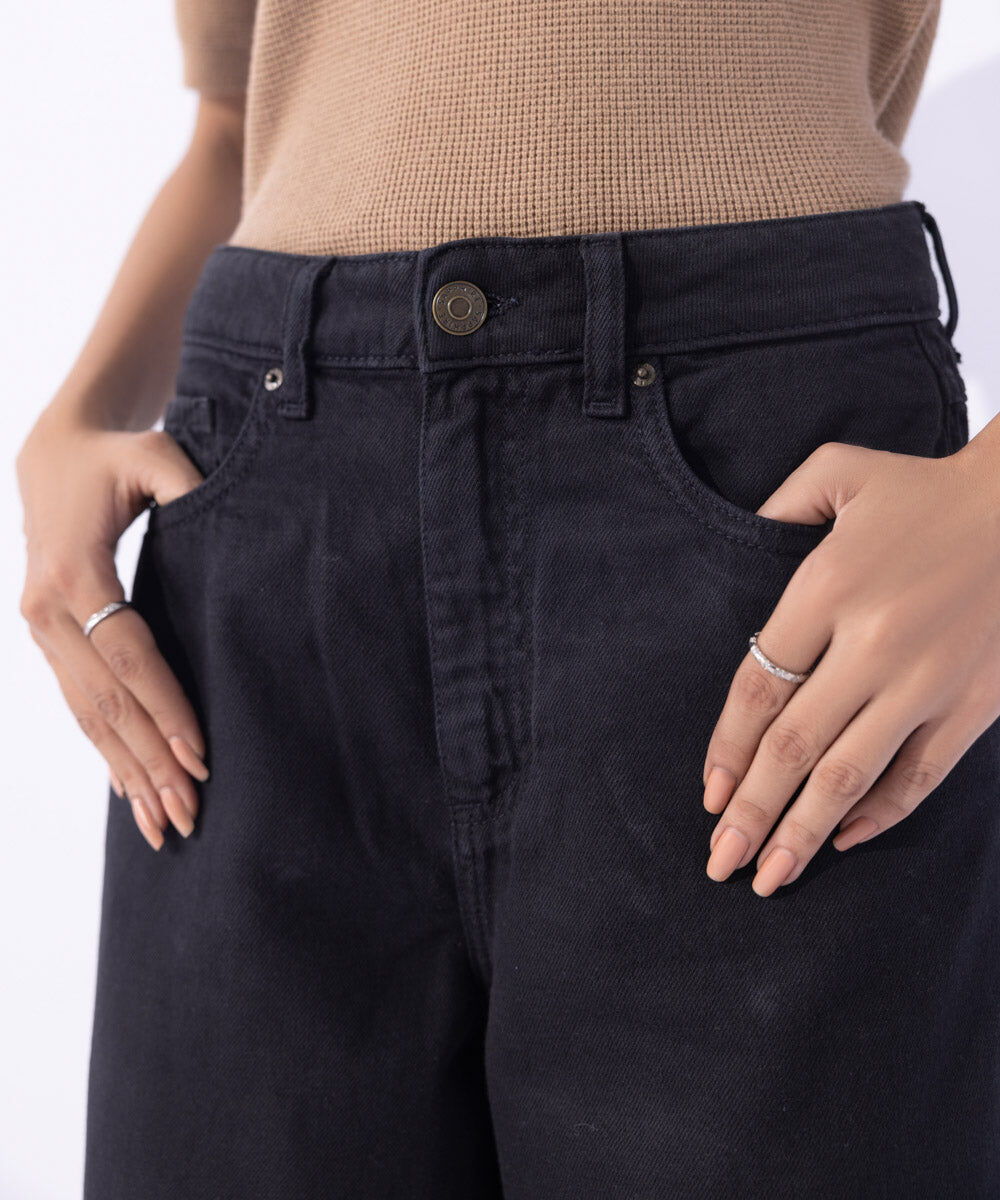 Woman - Black Cropped Wide Leg Fit  Jeans