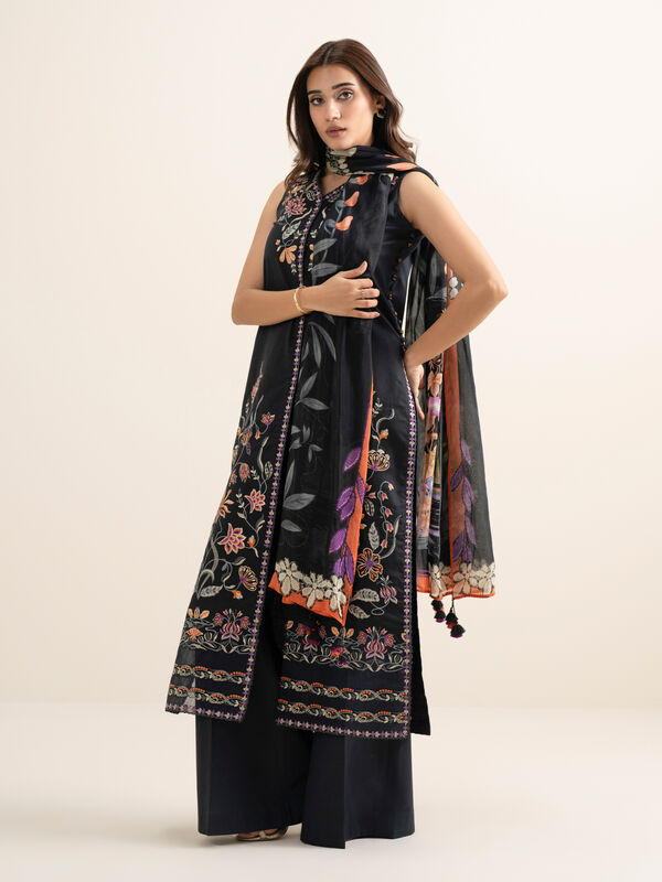 3 Piece - Embroidered Lawn Suit