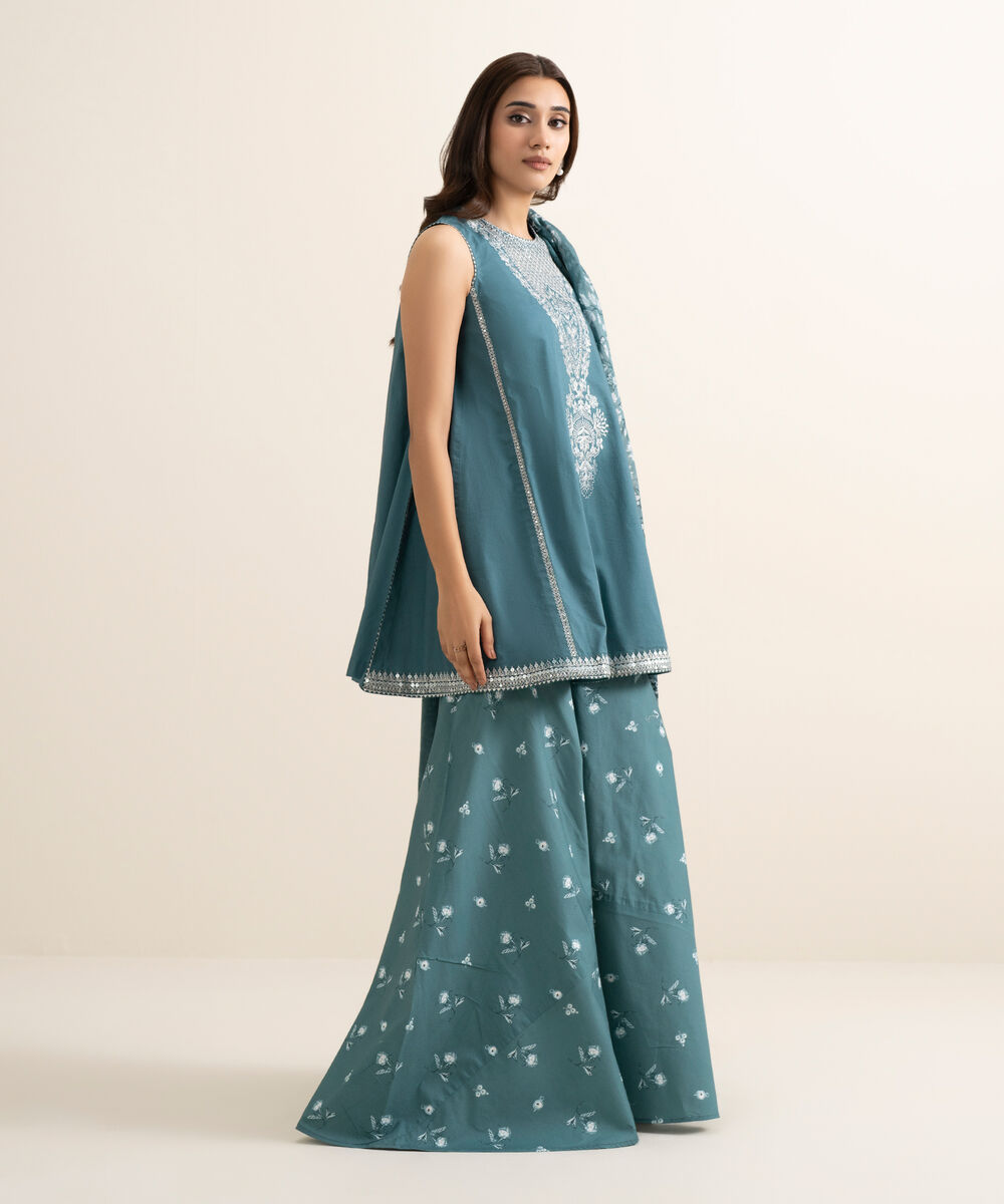 Women's Unstitched Textured Lawn Embroidered Green 3 Piece Suit