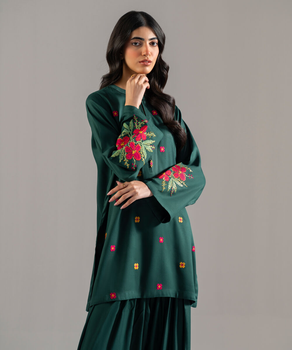 Women's RTW Bedford Solid Embroidered Green Straight Shirt
