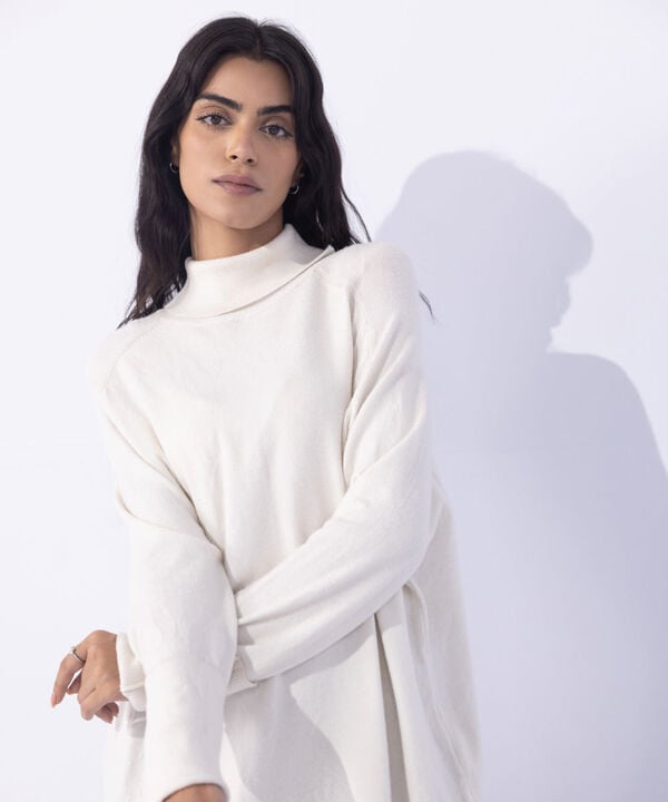 Lightweight Raglan Sweater null