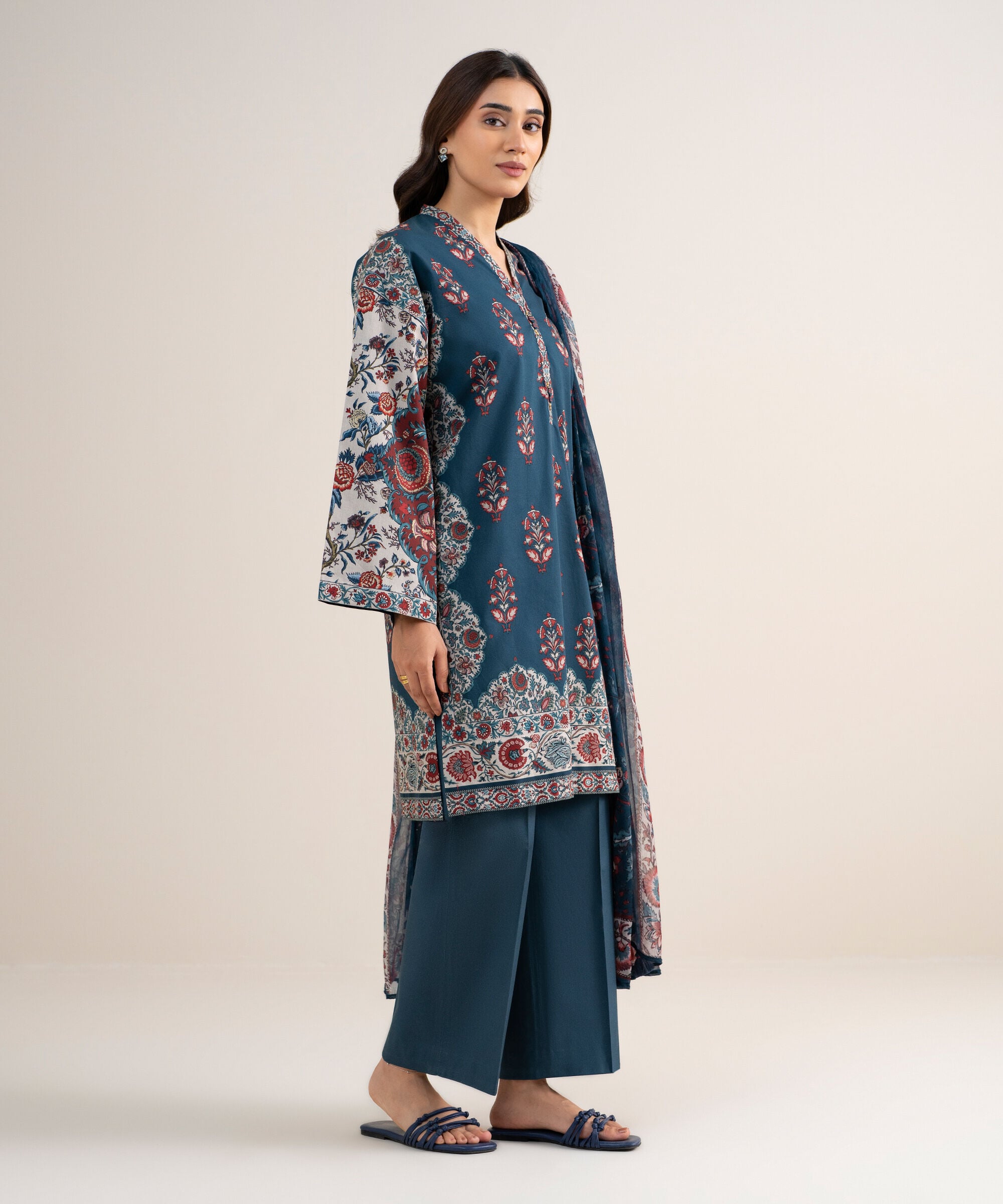 Unstitched 3 PC 0U2DDDS26V68