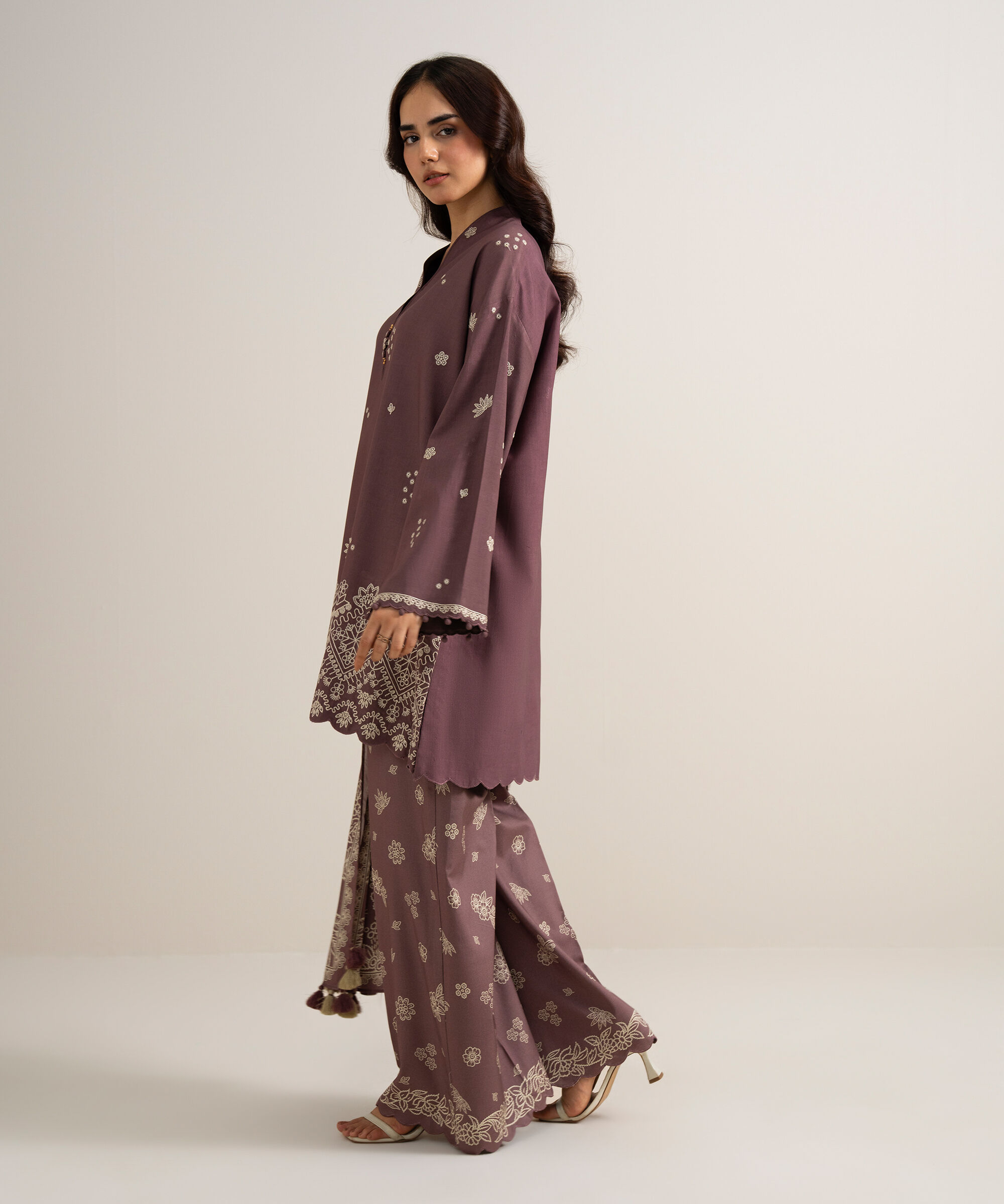 Retail Price: 6590/-PKR
