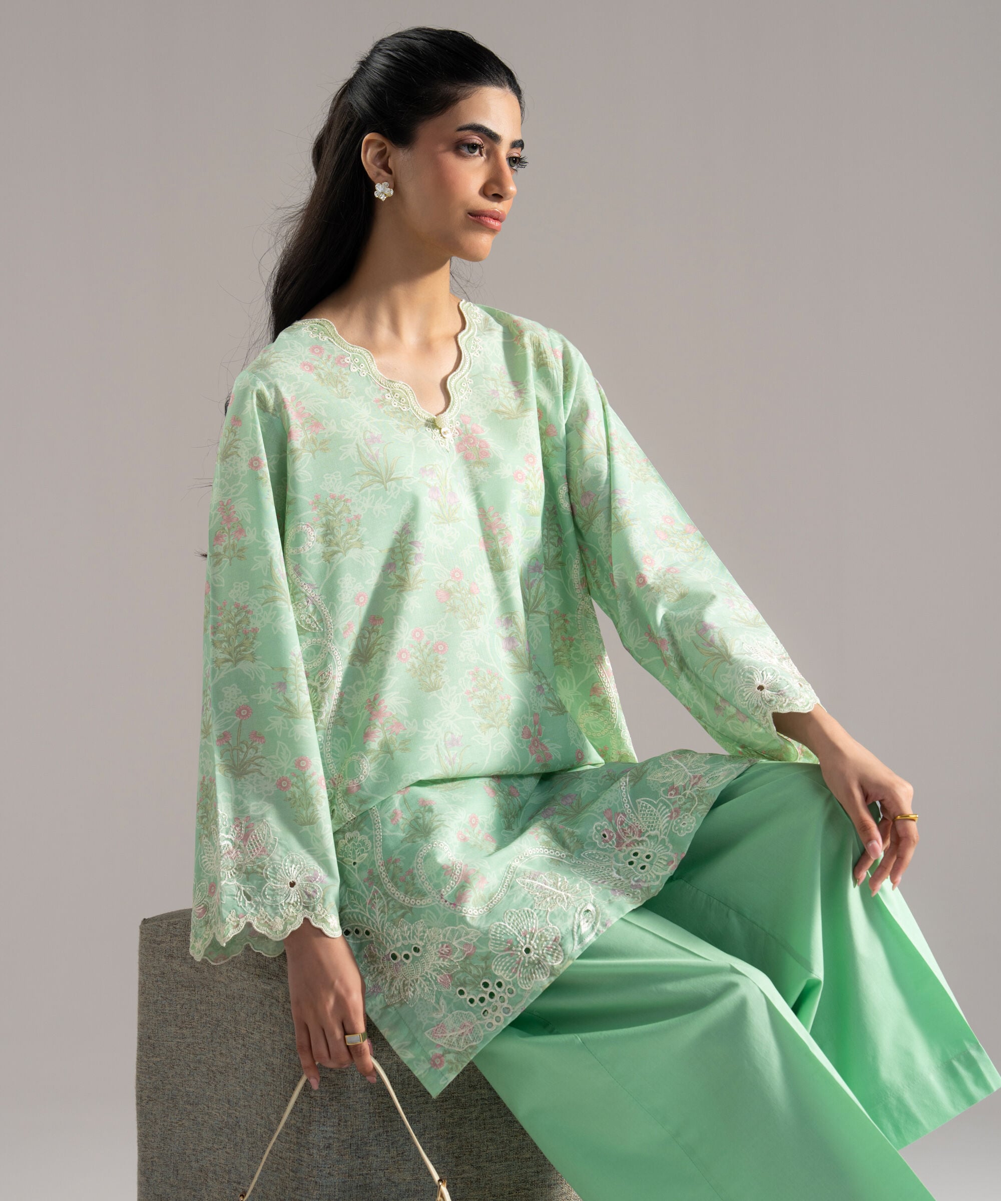 Retail Price: 10990/-PKR