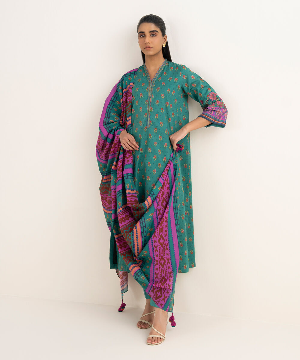 Women's Unstitched Textured Lawn Printed Green 3 Piece Suit