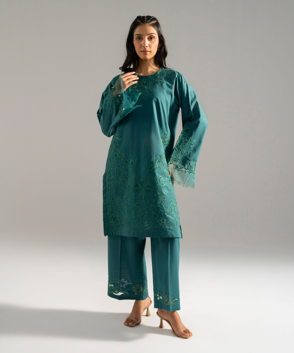 Women's RTW Cross Hatch Solid Embroidered Green 2 Piece Suit