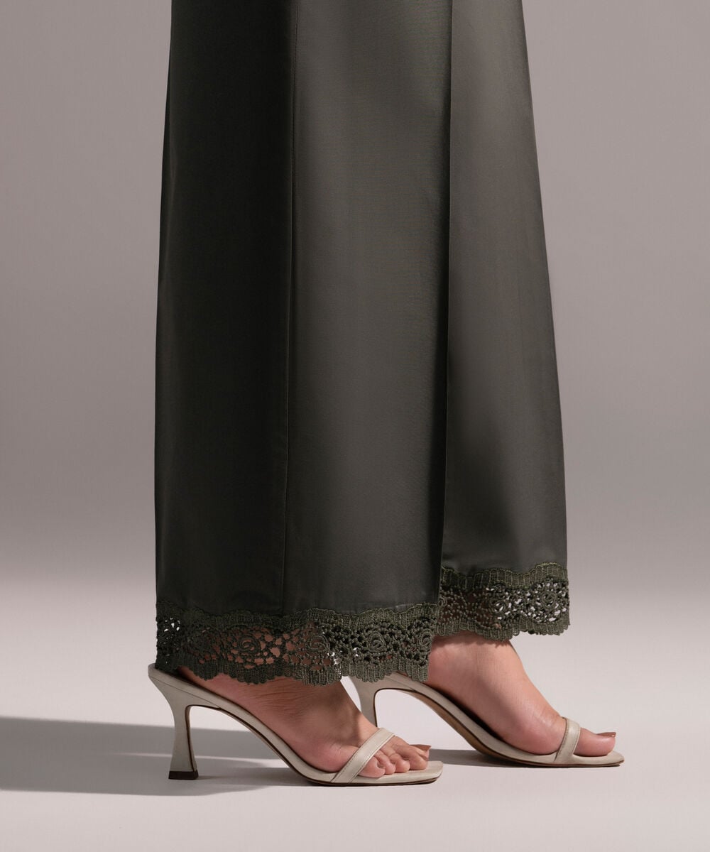 Women's RTW Cambric Solid Dark Green Culottes