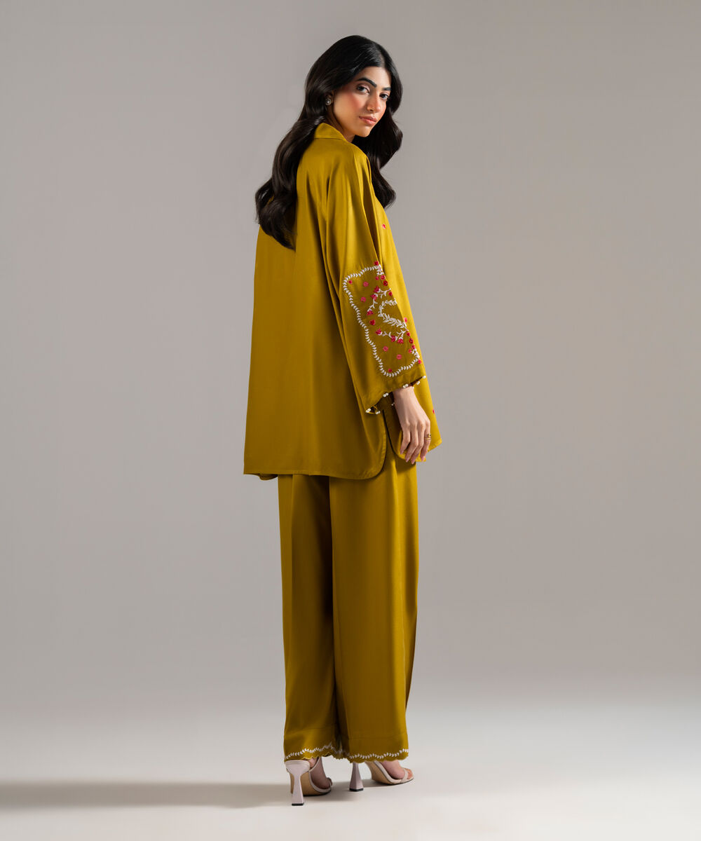 Women's RTW Bedford Solid Embroidered Green Straight Shirt