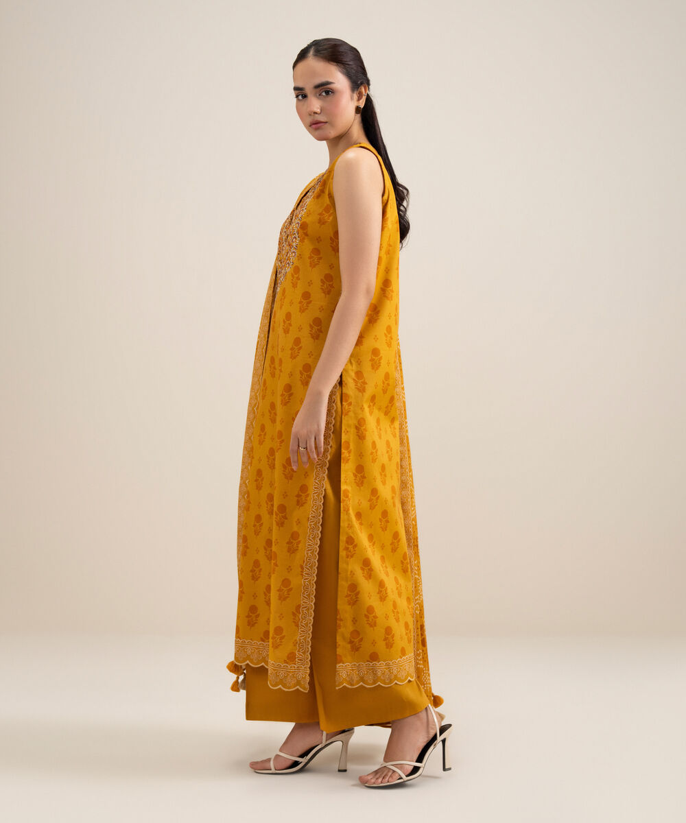 Women's Unstitched Lawn Embroidered Yellow 3 Piece Suit