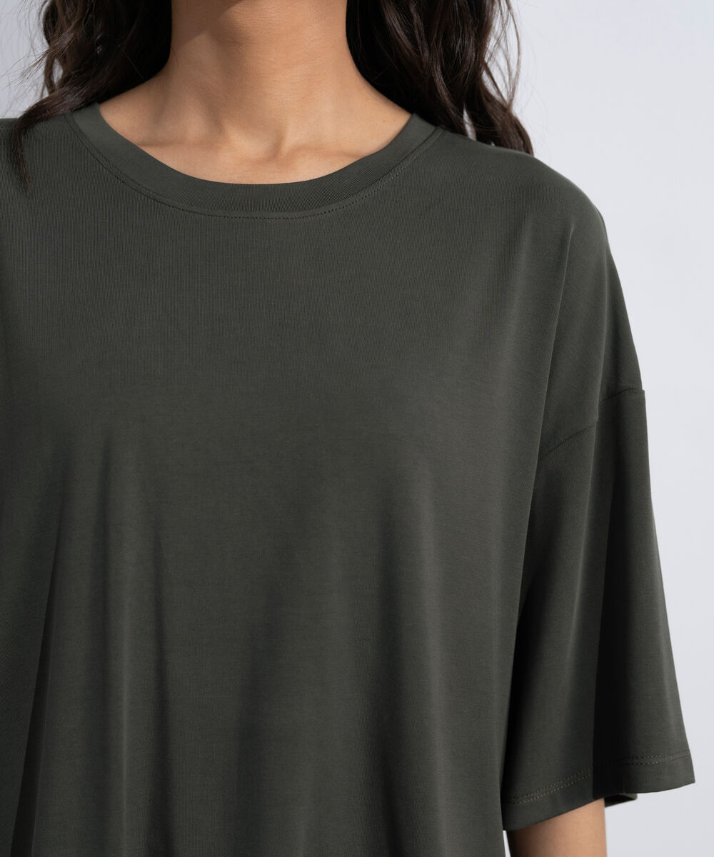 Women's Grey Flowing Short Body T-Shirt