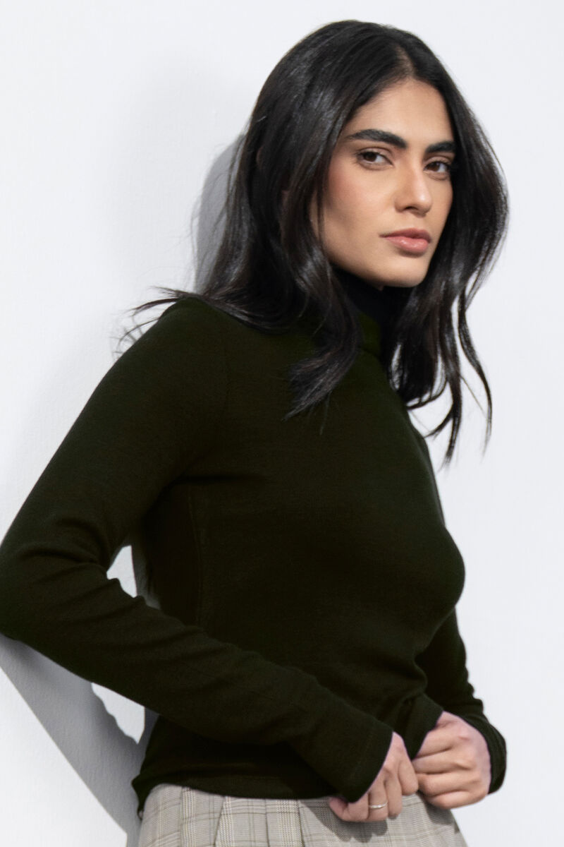 Turtle Neck Ribbed Top