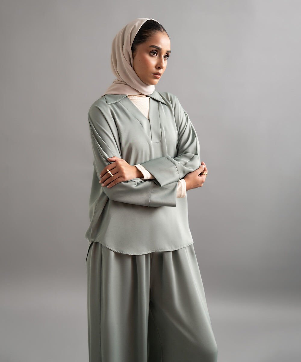 Flowy Shirt With Collar And Full Sleeves Woman - Green Flowy Shirt With Collar And Full Sleeves