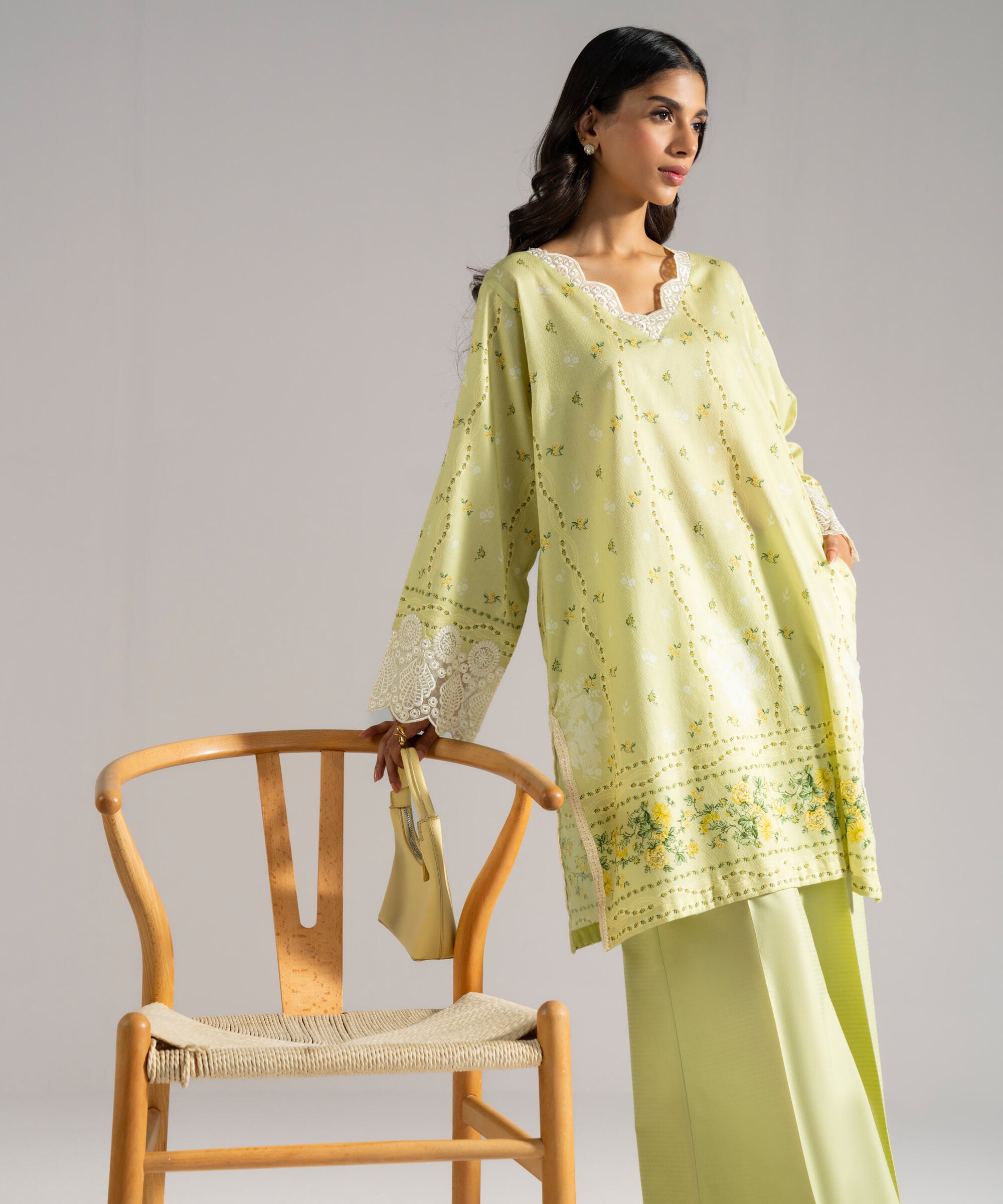 Retail Price: 5990/-PKR
