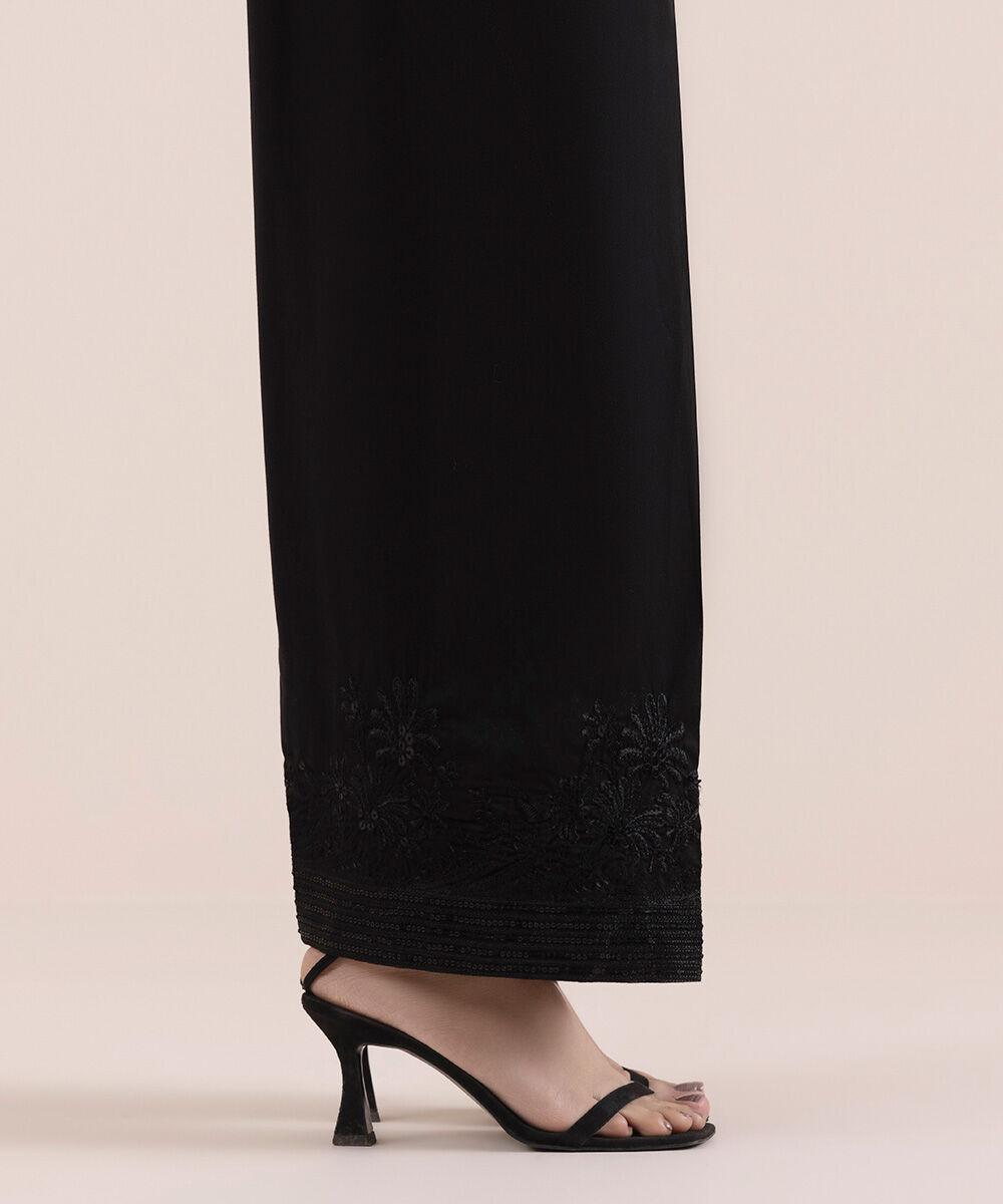 Woman - Embroidered Cambric Shalwar