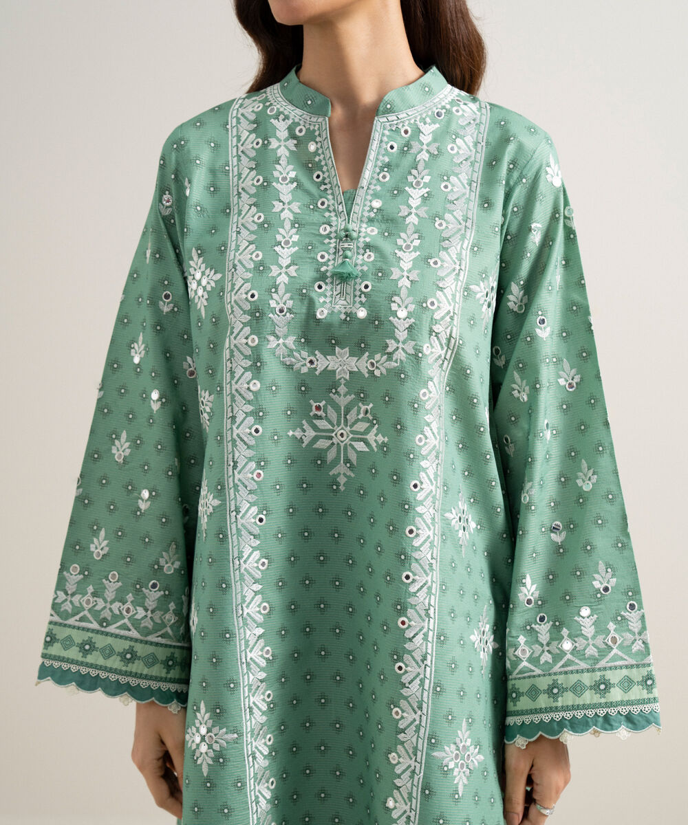 Women's Unstitched Zari Lawn Embroidered Green 3 Piece Suit