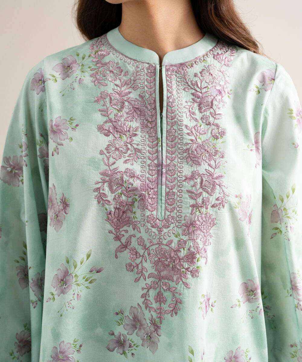 Women's Unstitched Lawn Embroidered Green 3 Piece Suit