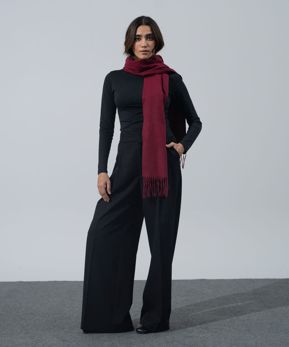Women's Western Wear Merlot Polyester Solid Woolen Scarf