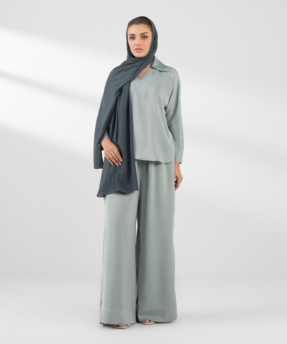 Woman - Green Flowy Shirt With Collar And Full Sleeves