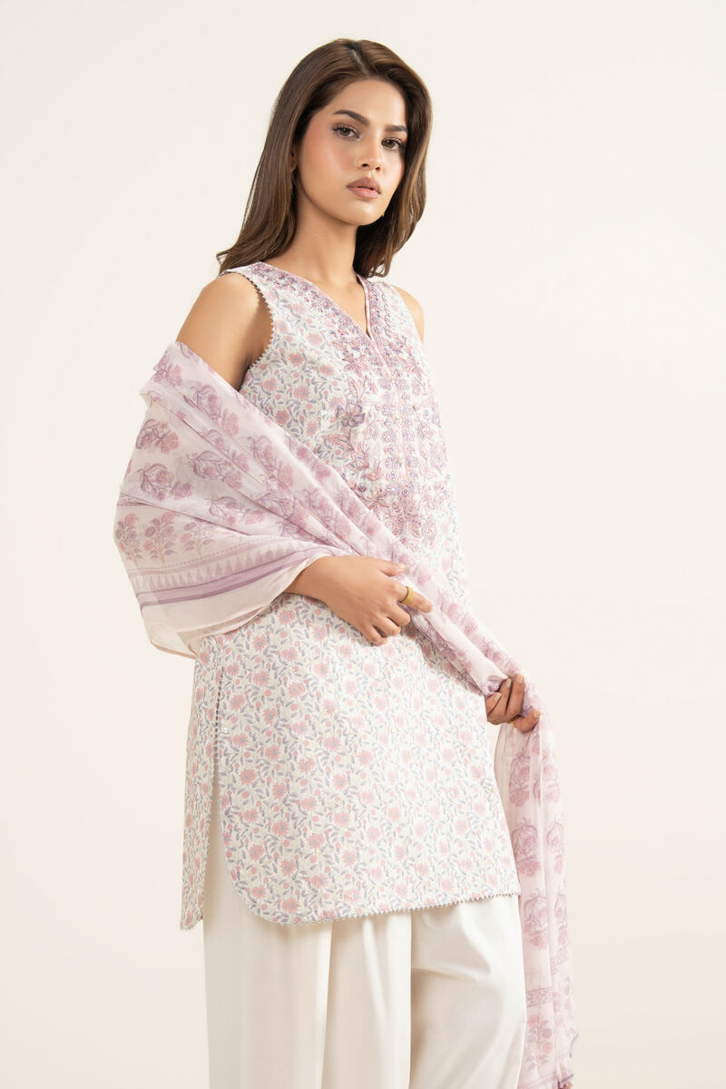 3 Piece - Embroidered Lawn Suit