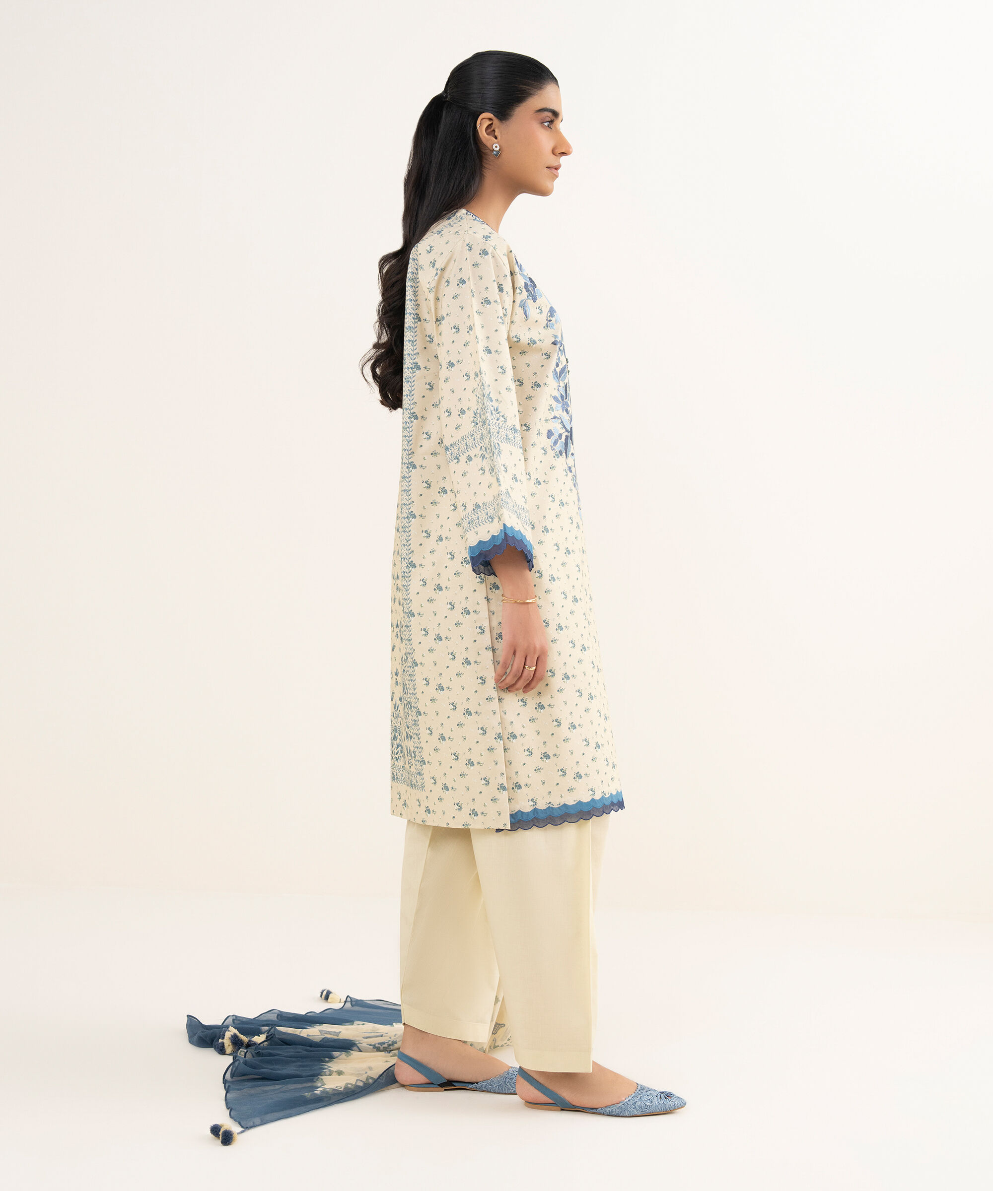 Unstitched 3 PC PEDYS26V0138