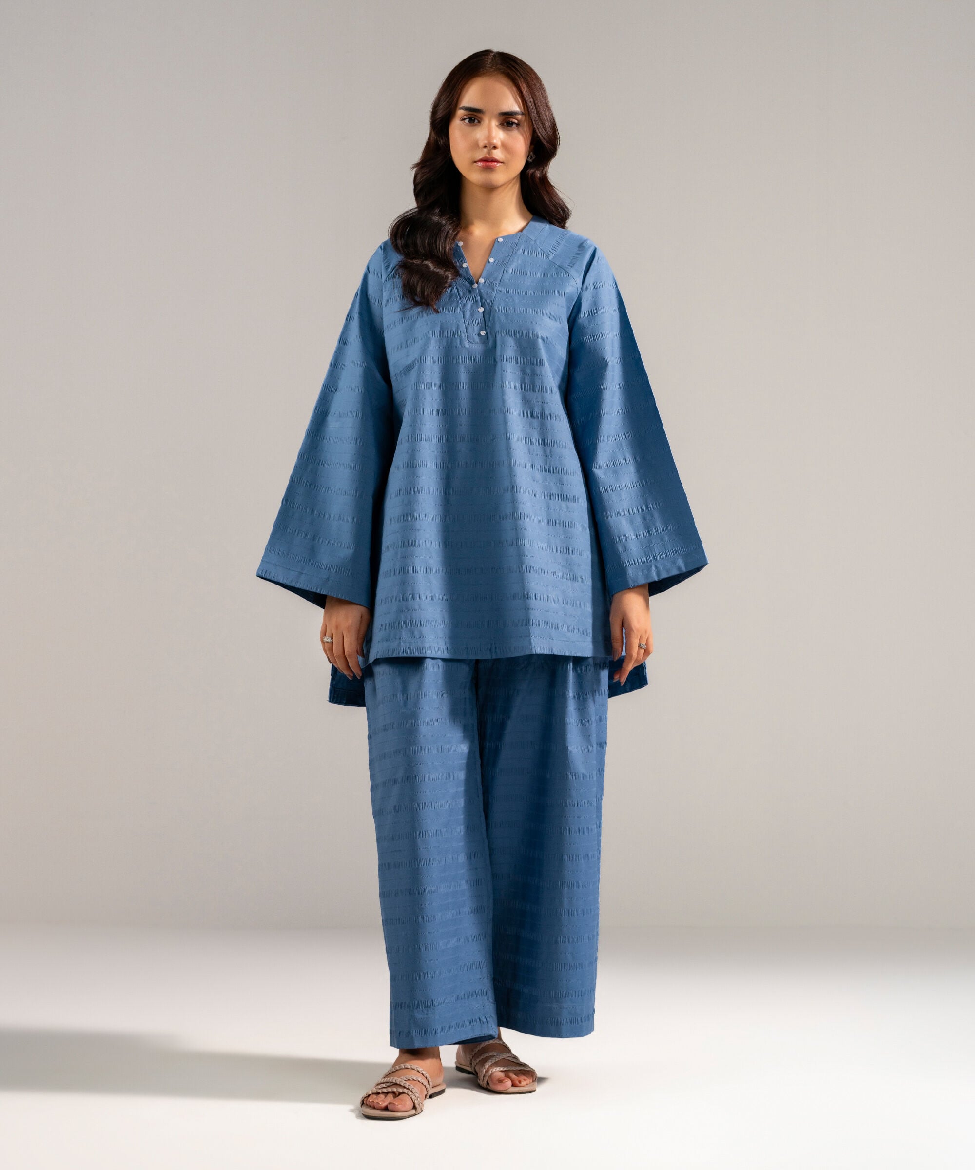 Retail Price: 8990/-PKR
