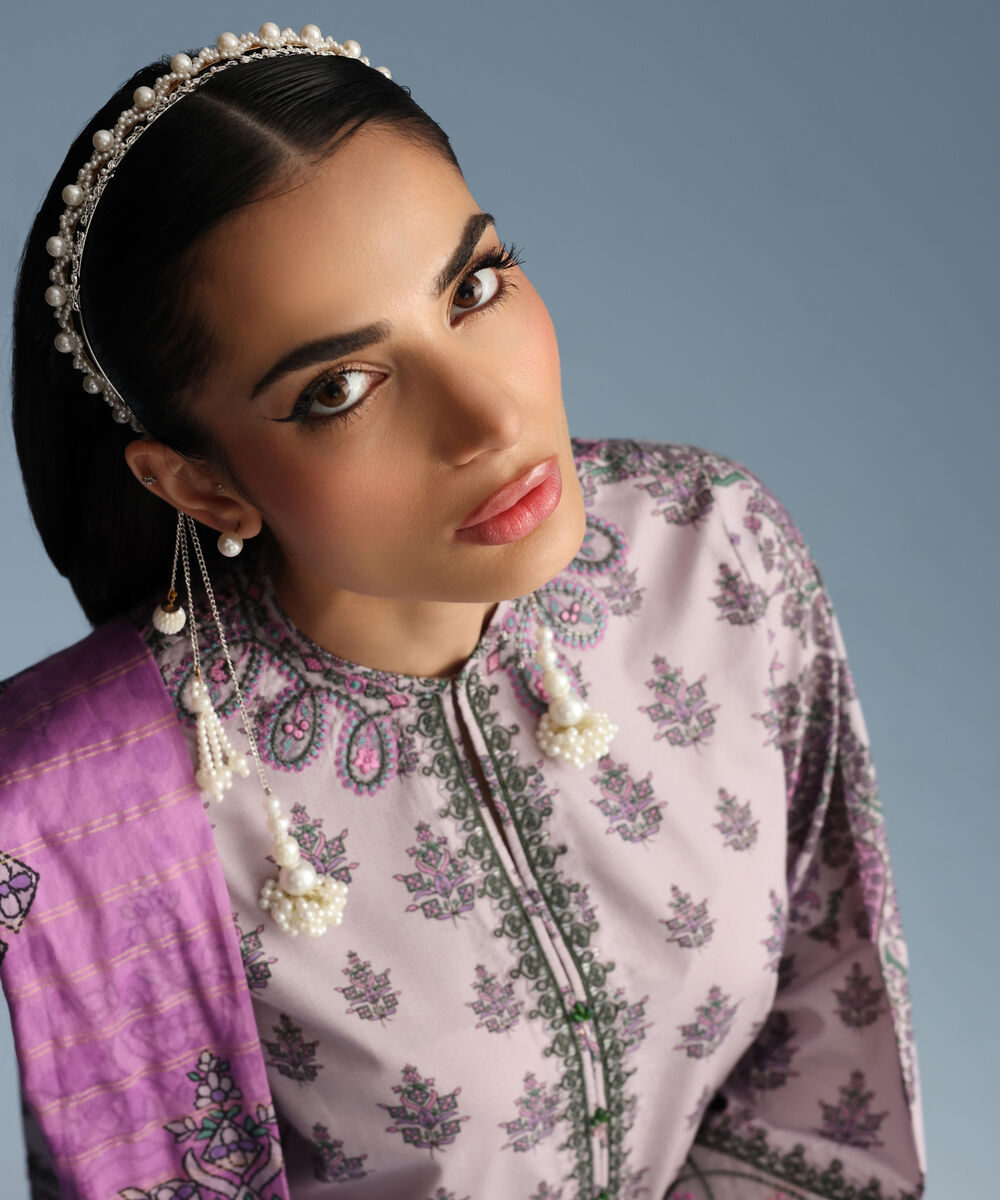 Women's Unstitched Lawn Embroidered Lilac Three Piece Suit