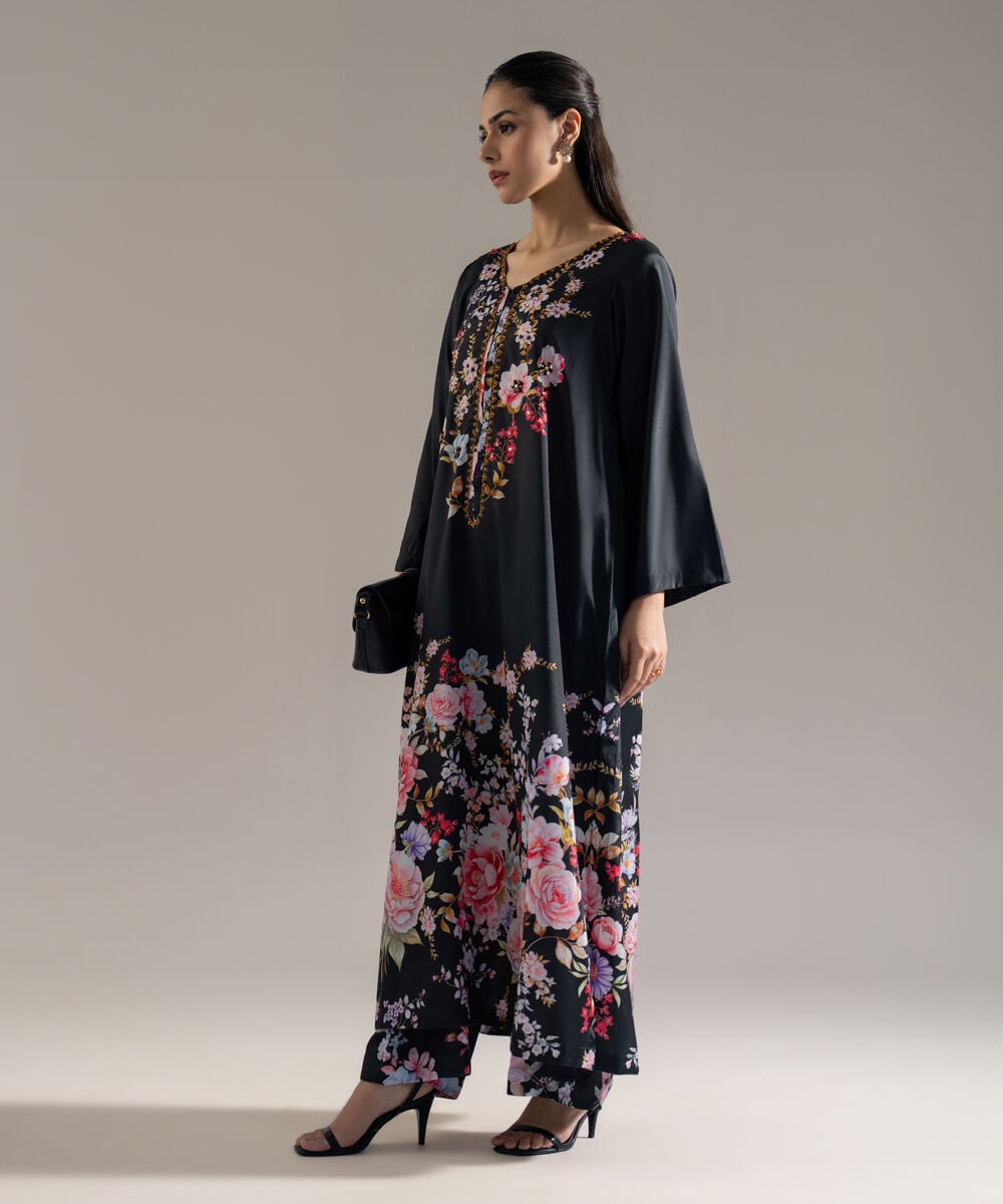 Women's RTW Printed Black Blended Grip 2 Piece Suit