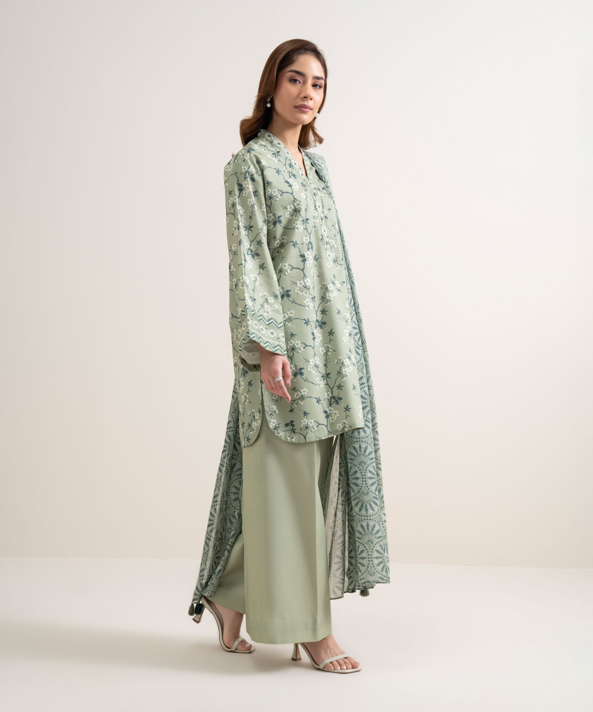 Unstitched 3 PC U3PDDS26V564