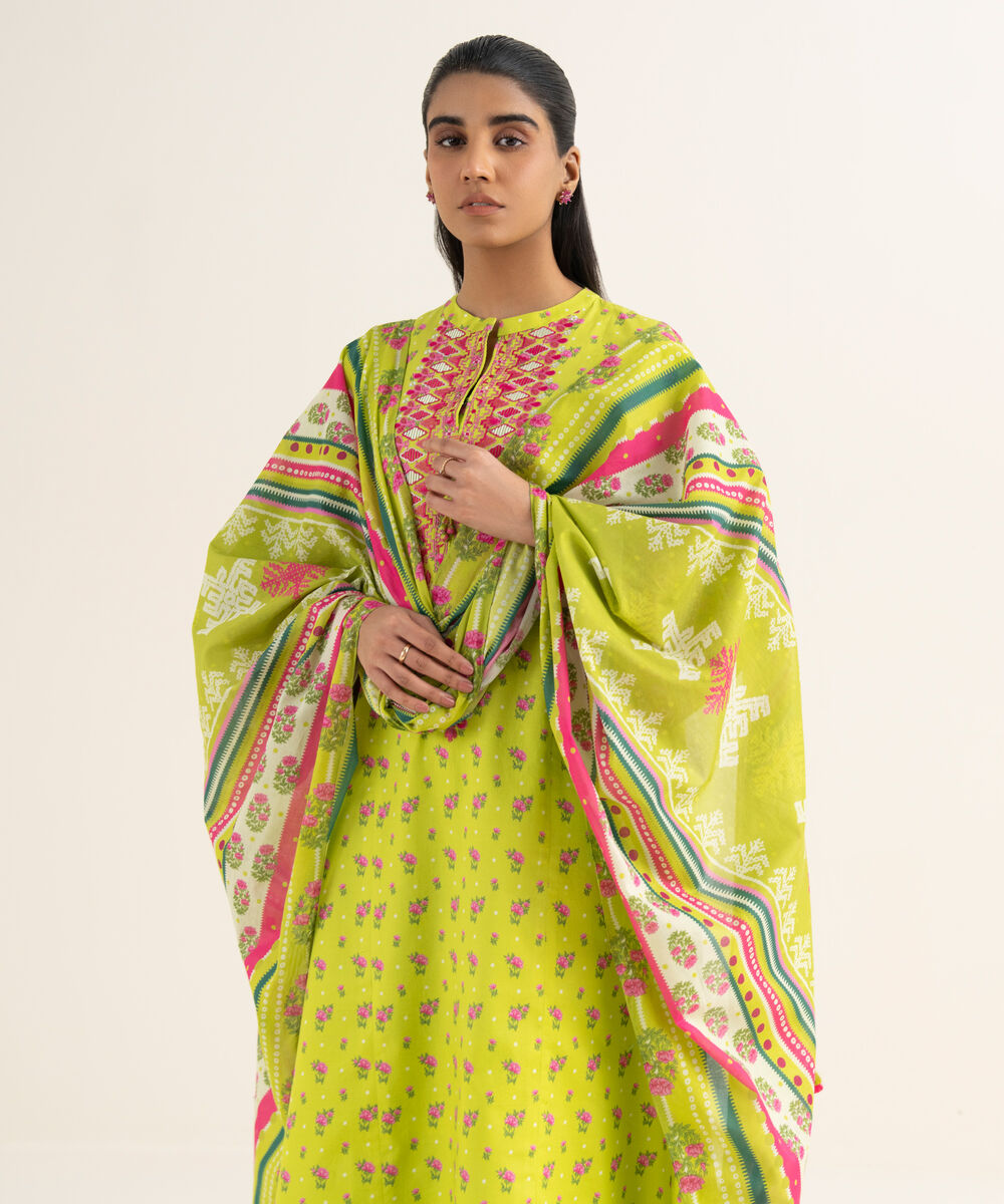 Women's Unstitched Textured Lawn Embroidered Green 3 Piece Suit