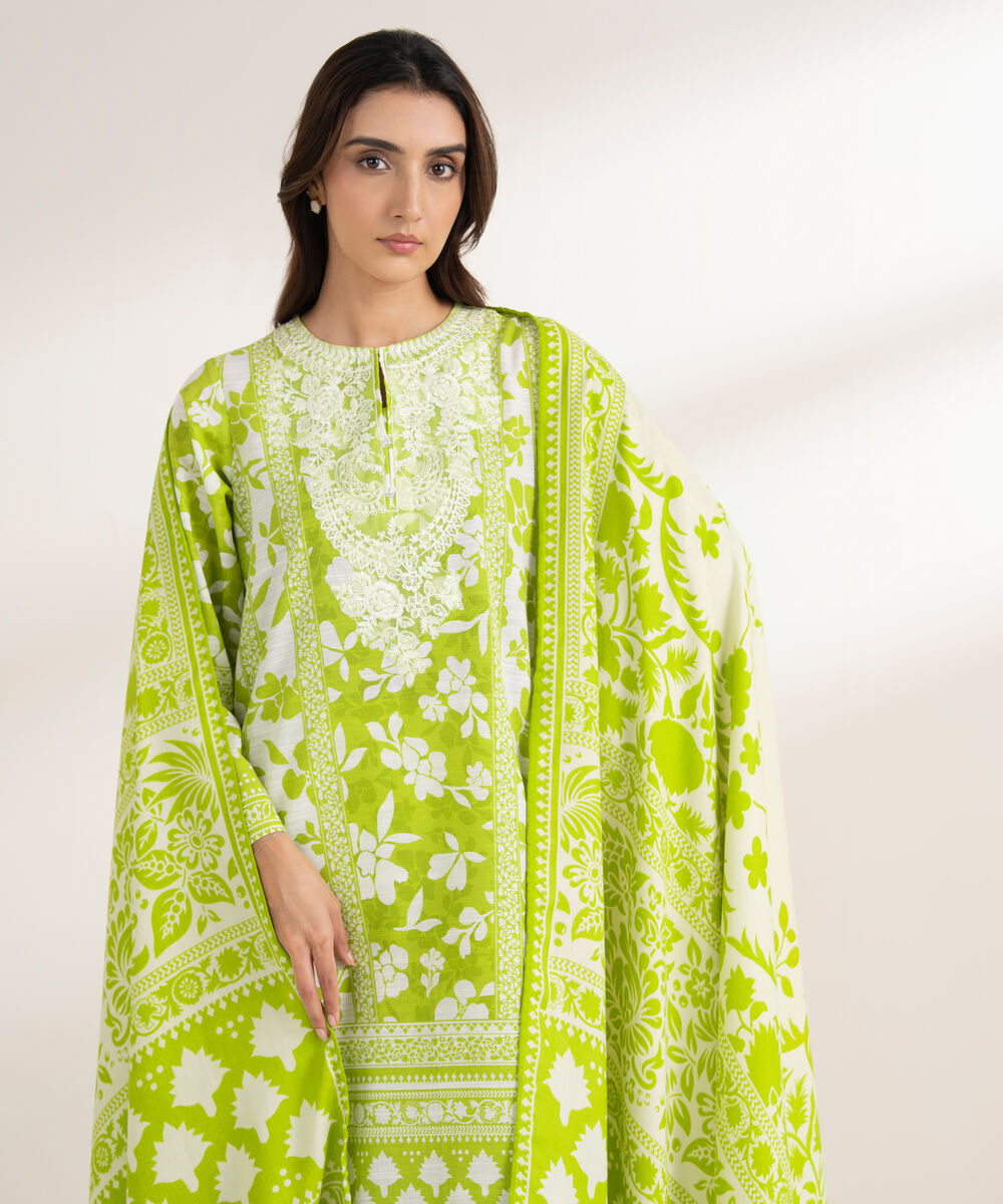 Women's RTW Khaddar Embroidered Green 3 Piece Suit