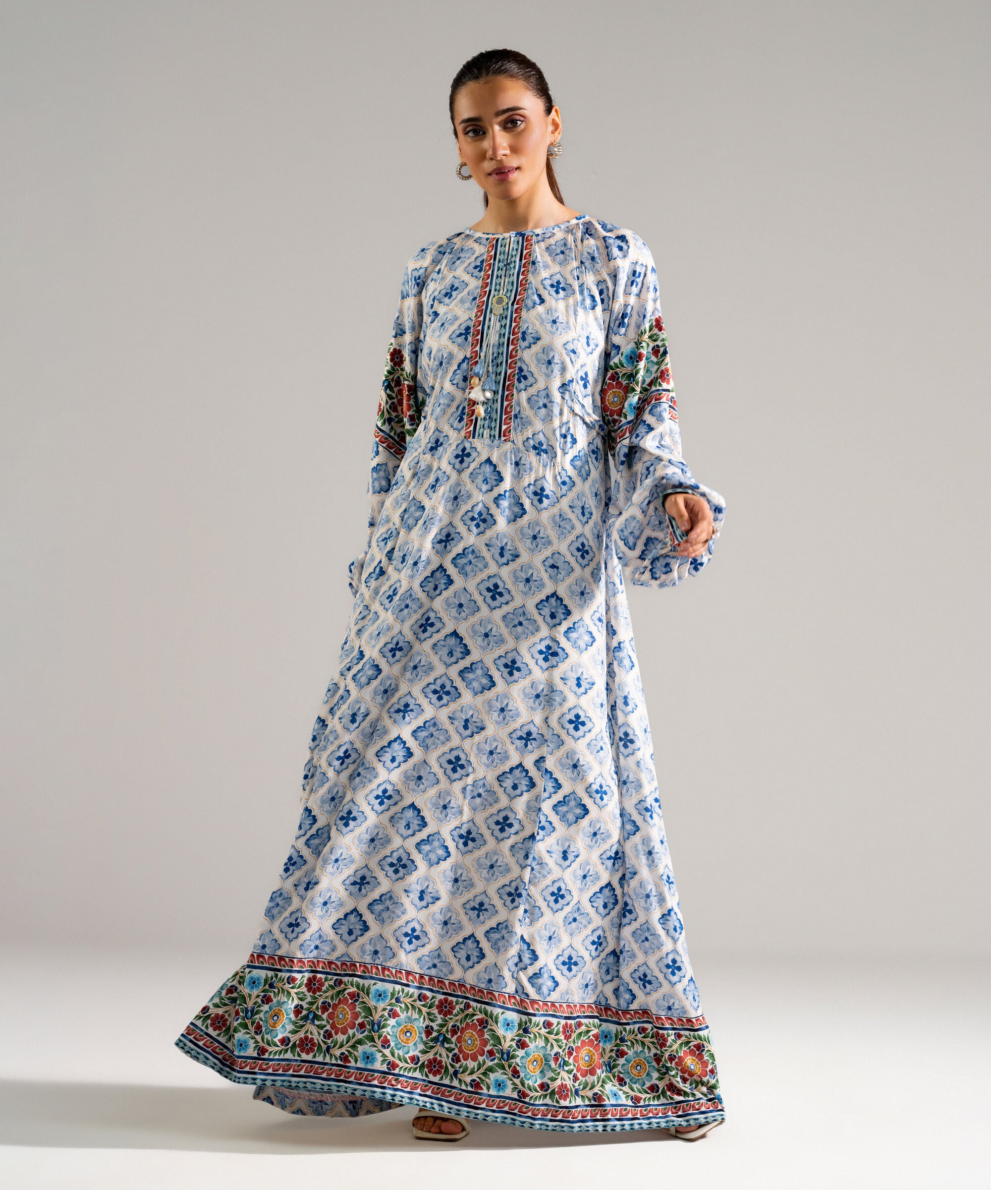 Retail Price: 8990/-PKR