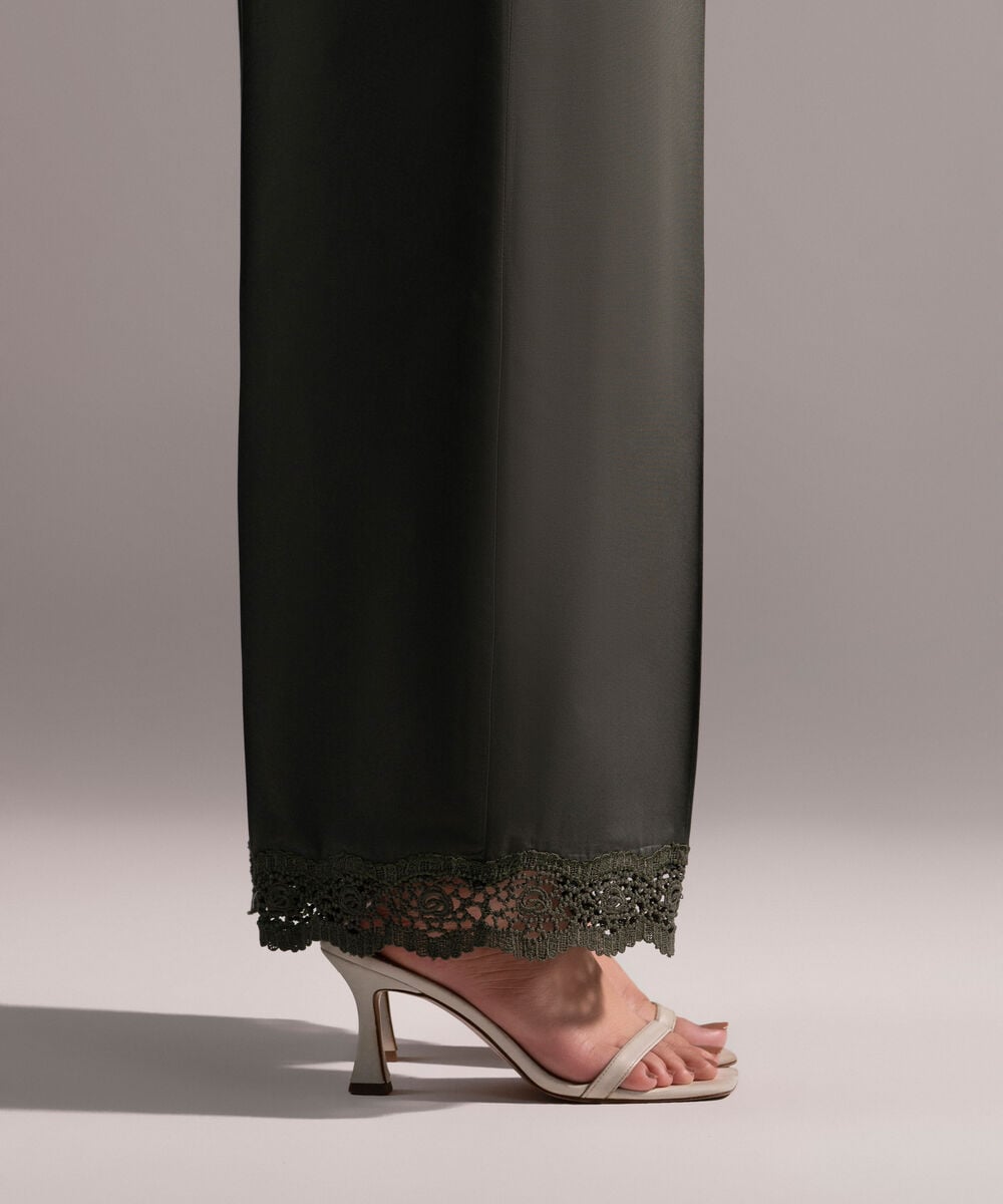 Women's RTW Cambric Solid Dark Green Culottes