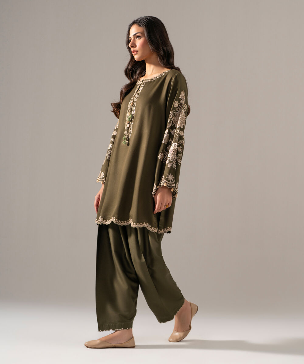 Women's RTW Bedford Solid Embroidered Green Straight Shirt