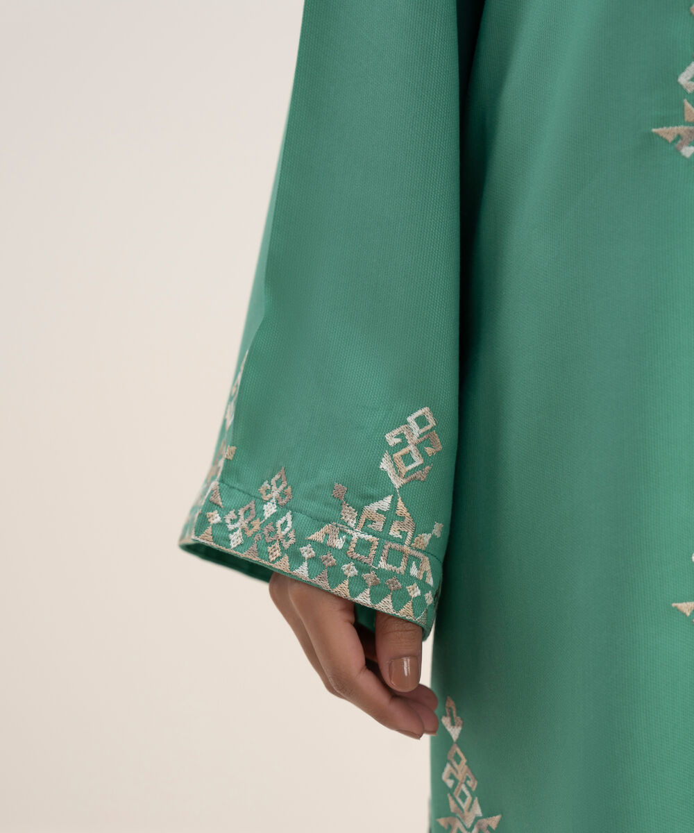 Women's RTW Bedford Embroidered Straight Blue Shirt