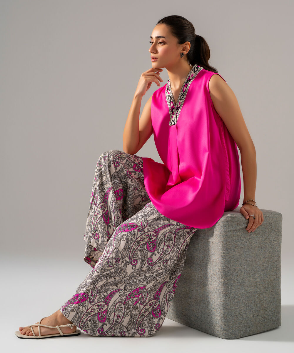 Women's RTW Bedford Solid Pink Straight Shirt