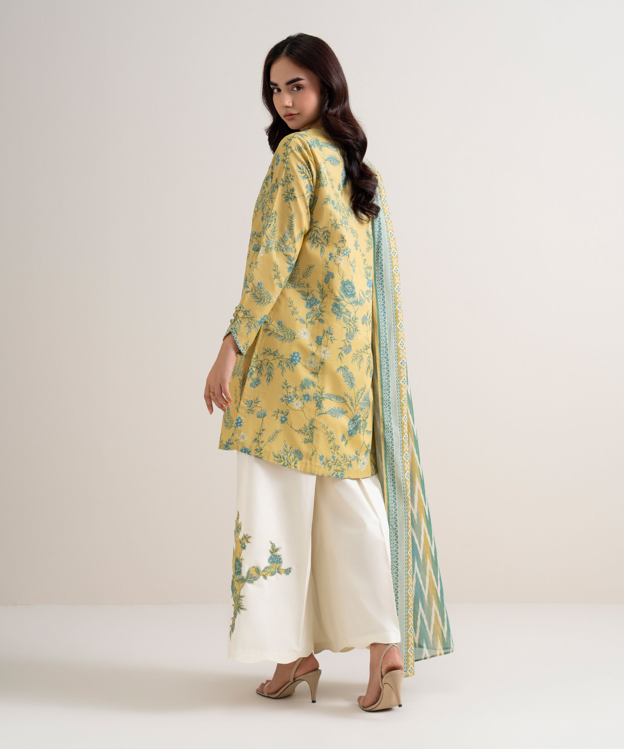 Unstitched 2 PC U2DDDS26V768