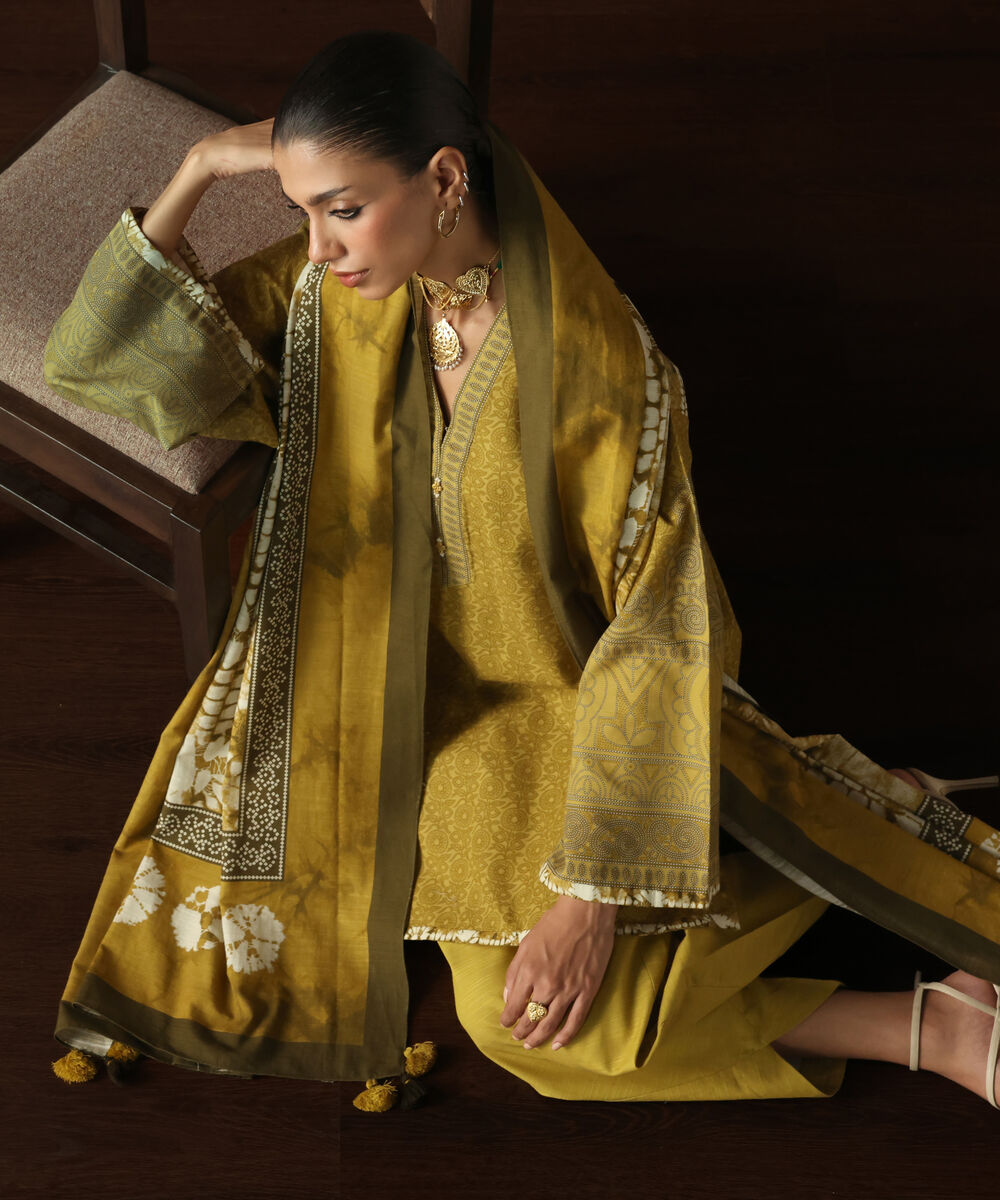 Women's Unstitched Light Khaddar Printed Yellow 3 Piece Suit