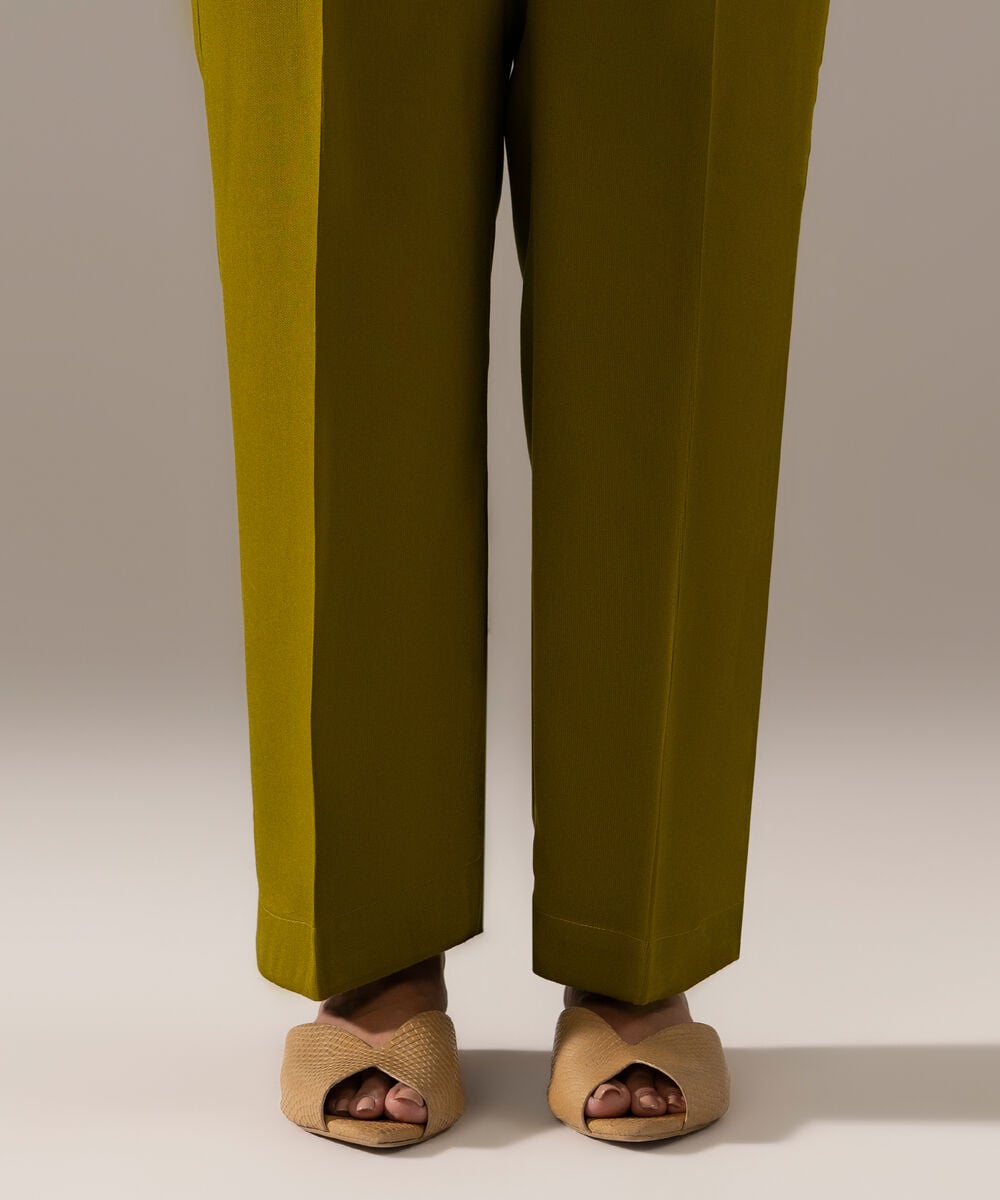Women's RTW Bedford Solid Green Straight Pants