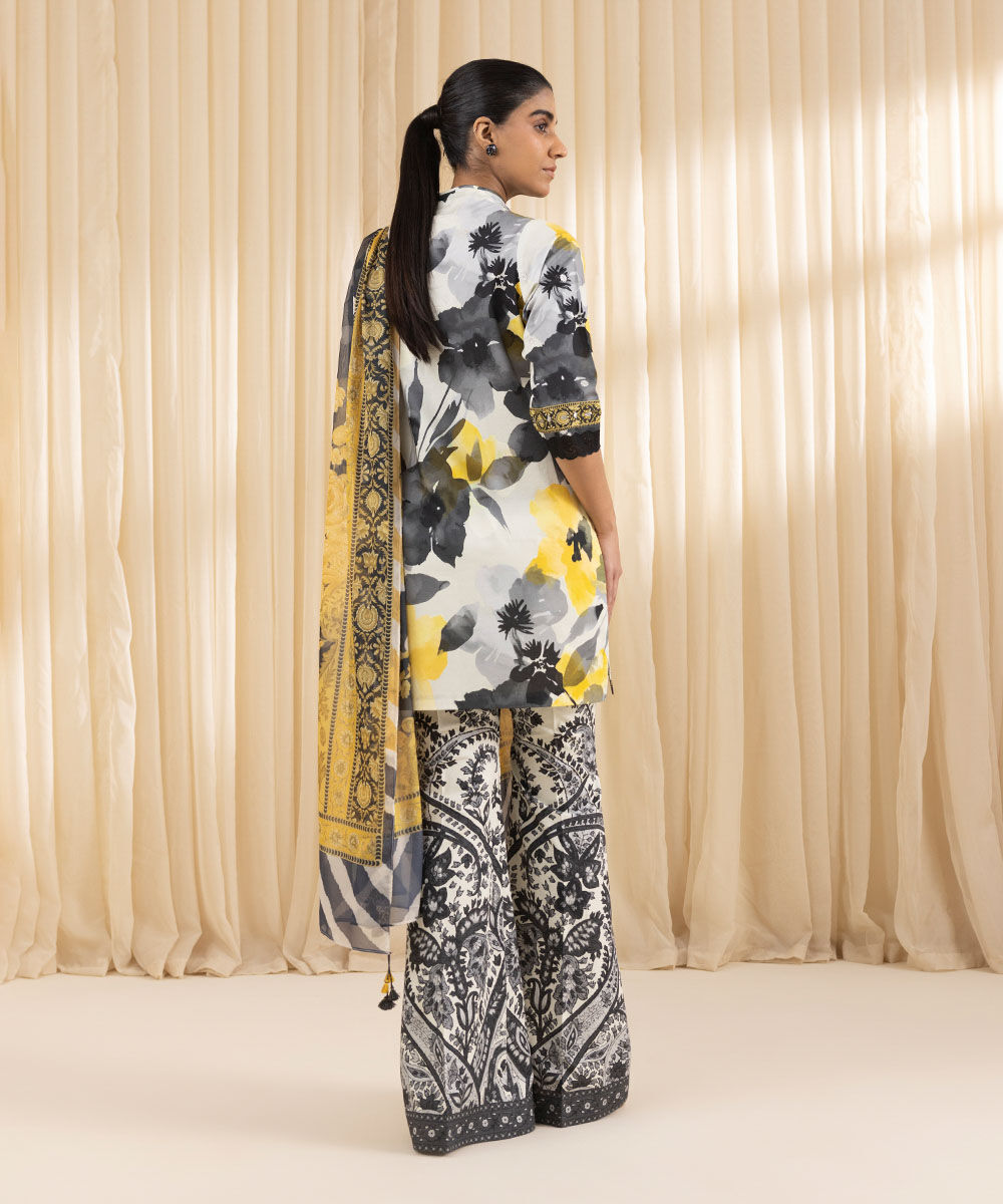 Unstitched Women's Embroidered Lawn Multi Three Piece Suit