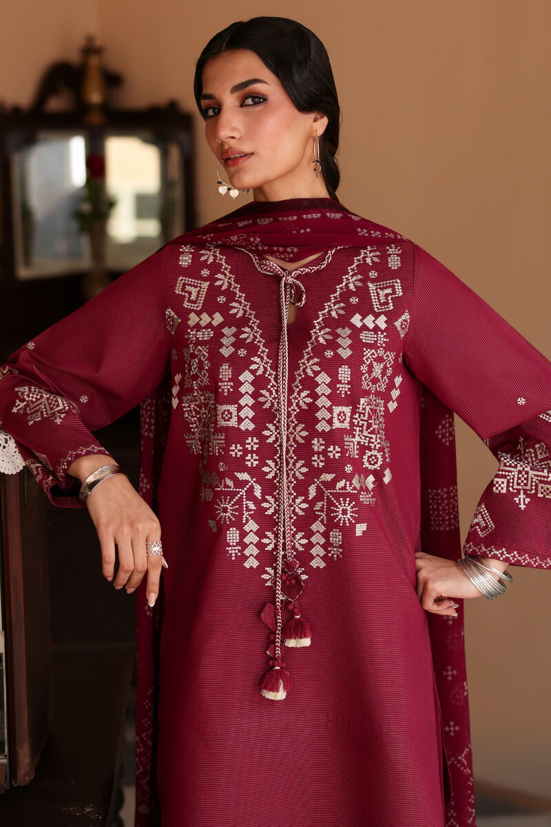 3 Piece - Embroidered Zari Lawn Suit