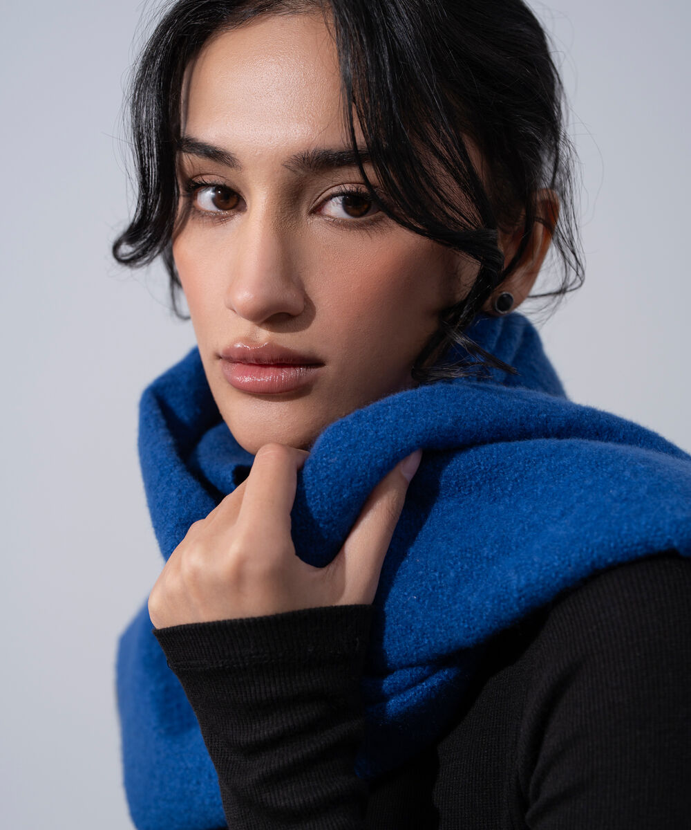 Women's Western Wear Blue Polyester Solid Woolen Scarf