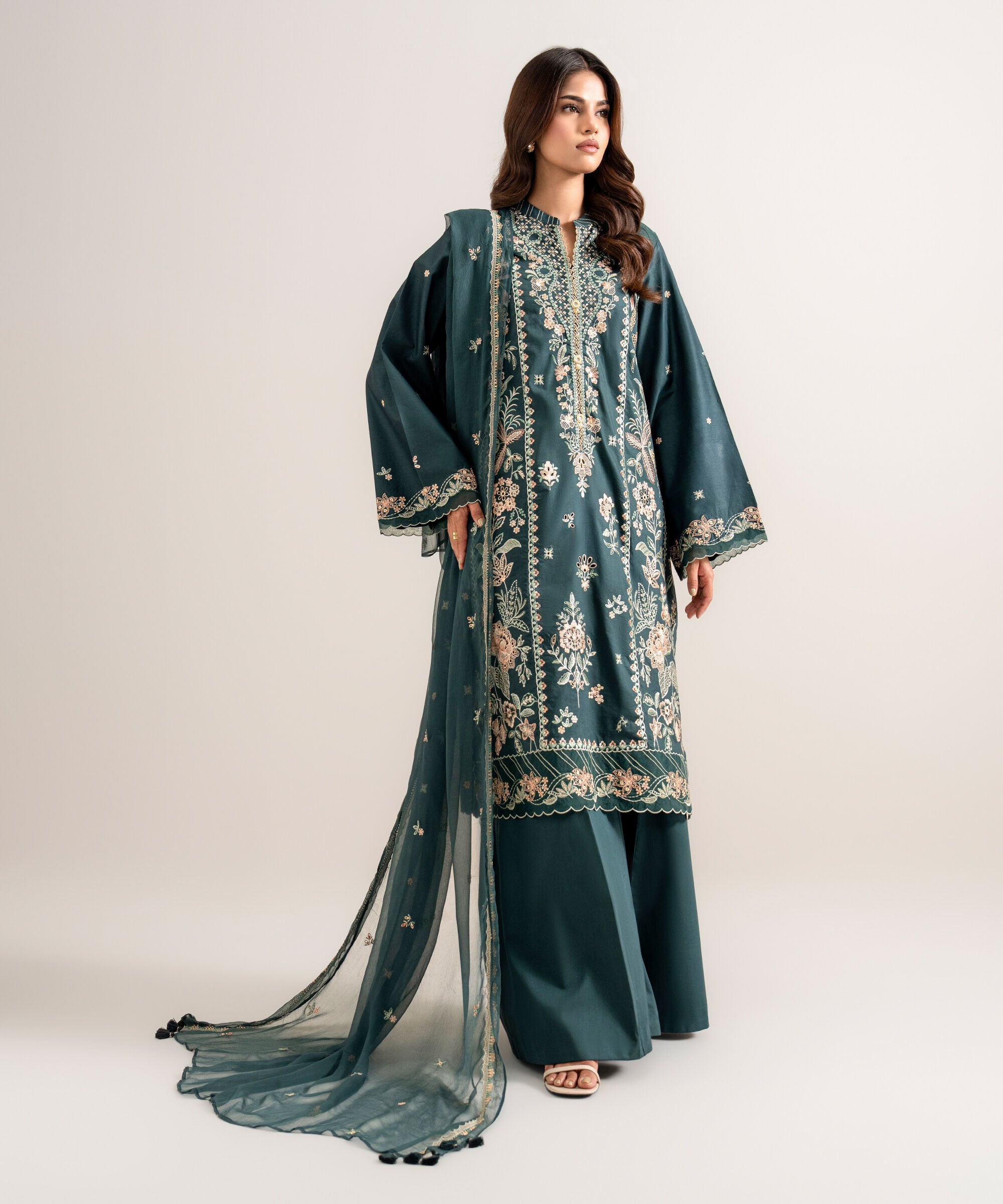 Retail Price: 8590/-PKR