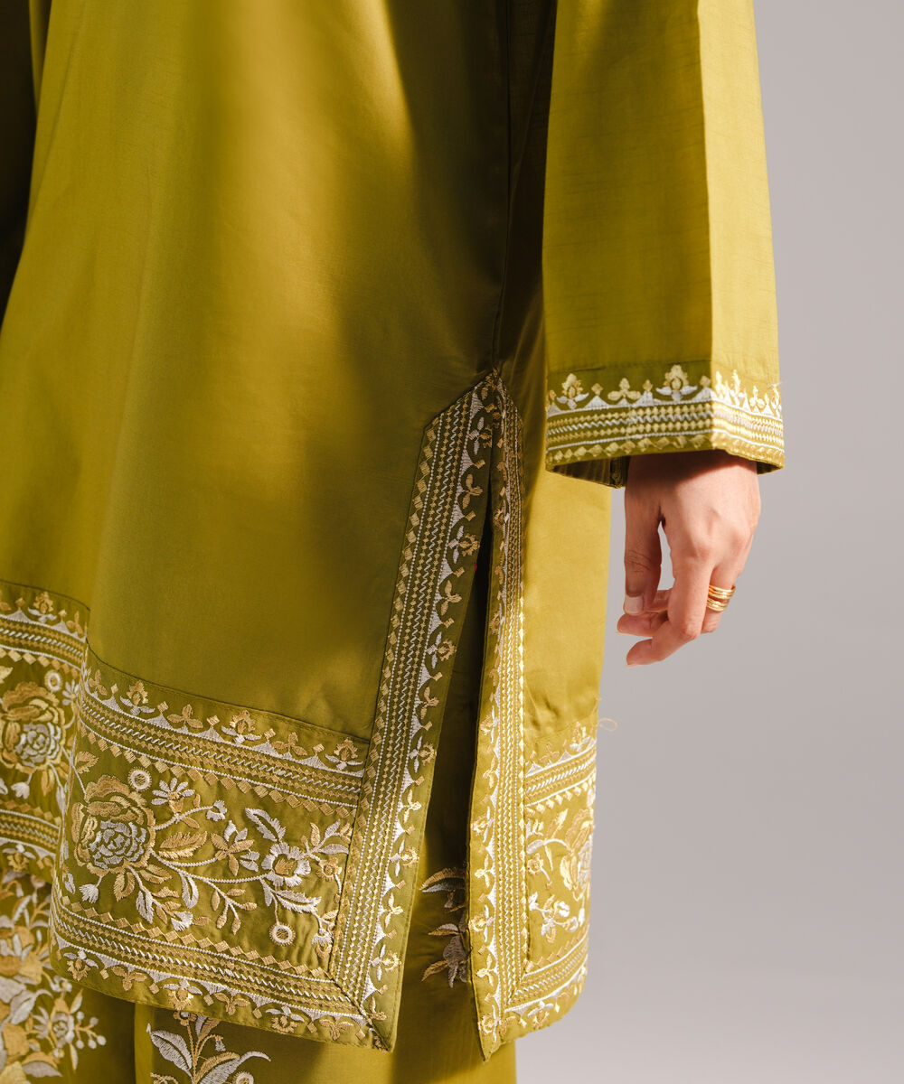 Women's RTW Slub Lawn Embroidered Green 2 Piece Suit