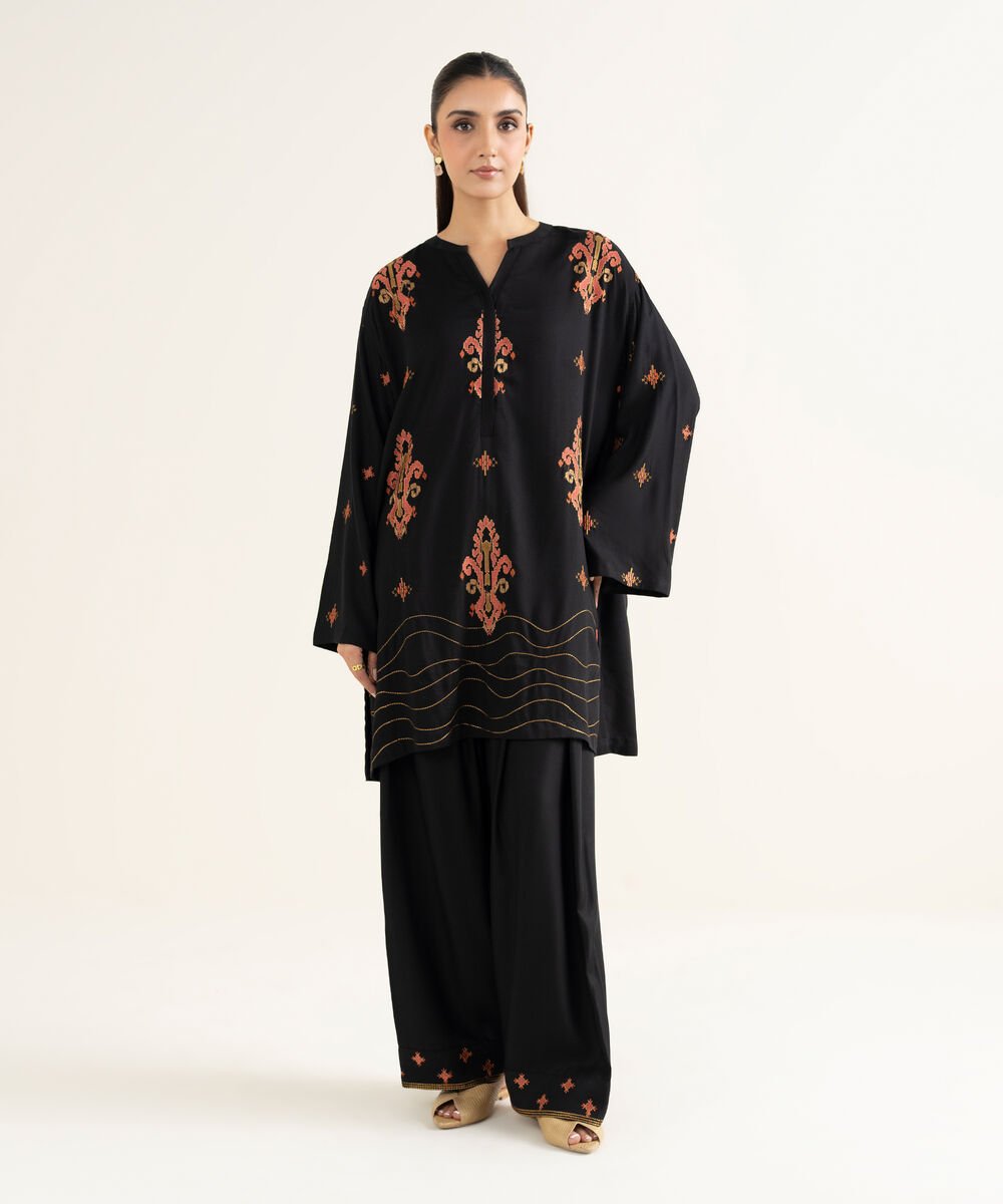 Women's RTW Bedford Embroidered Black Boxy Shirt