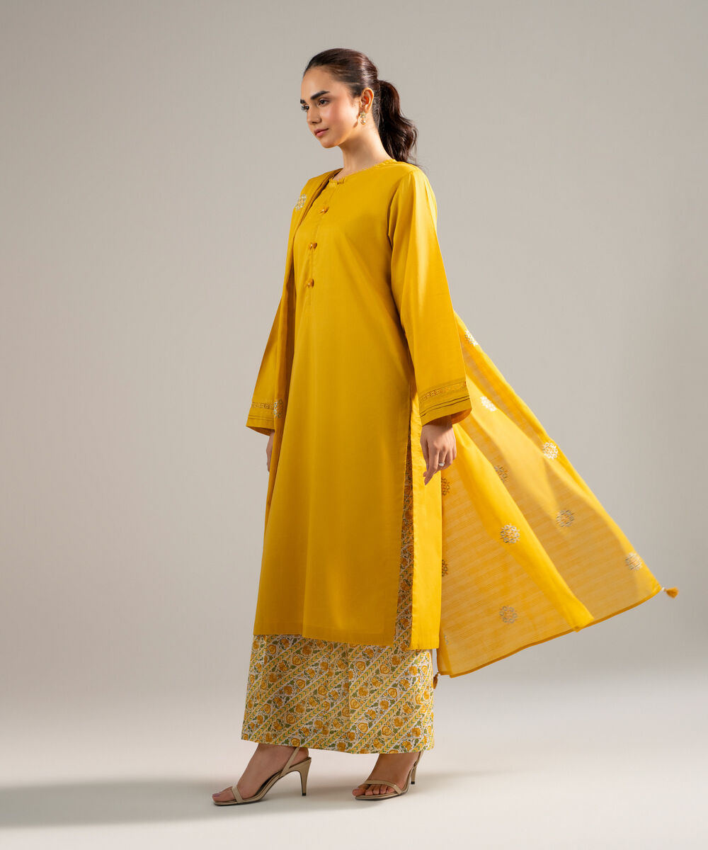 Women's RTW Crosshatch Solid Yellow 3 Piece Suit